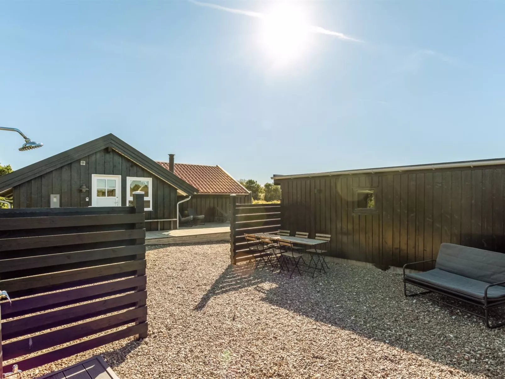 "Skyler" - 1km from the sea-Buiten