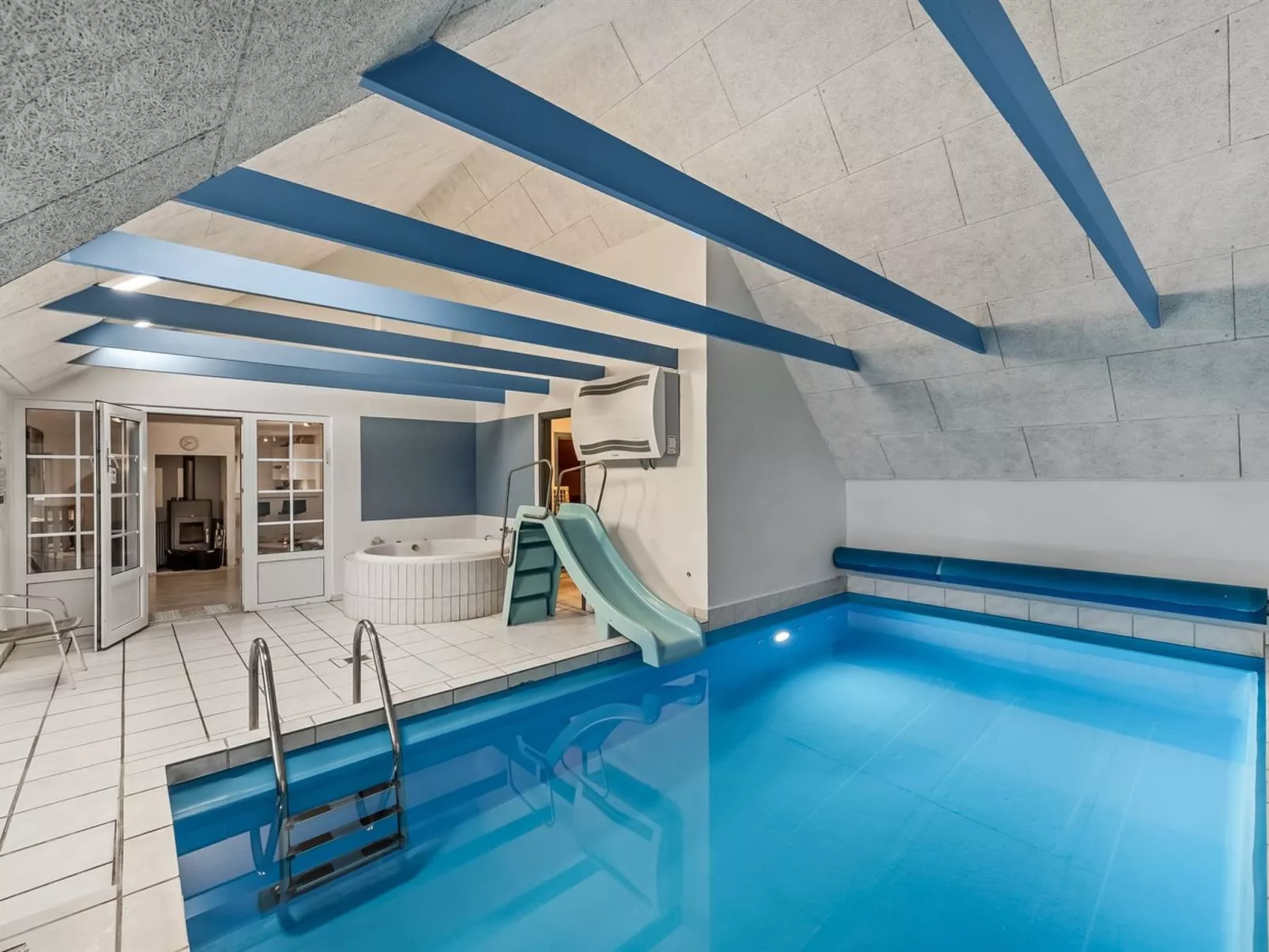 "Aane" - 1.8km from the sea-Buiten