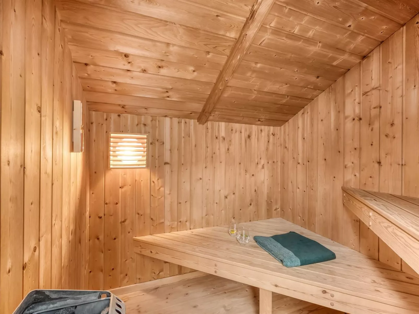 "Marisol" - 600m to the fjord-Binnen