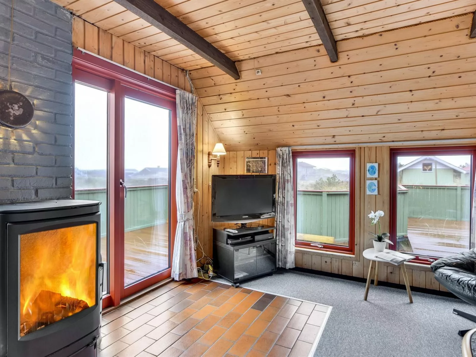 "Rayne" -  from the sea-Binnen