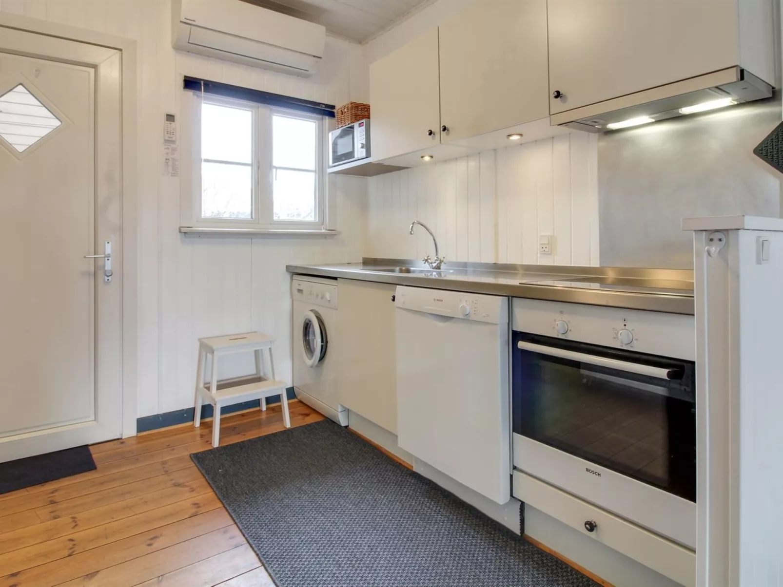 "Ahnandia" - 500m from the sea-Binnen