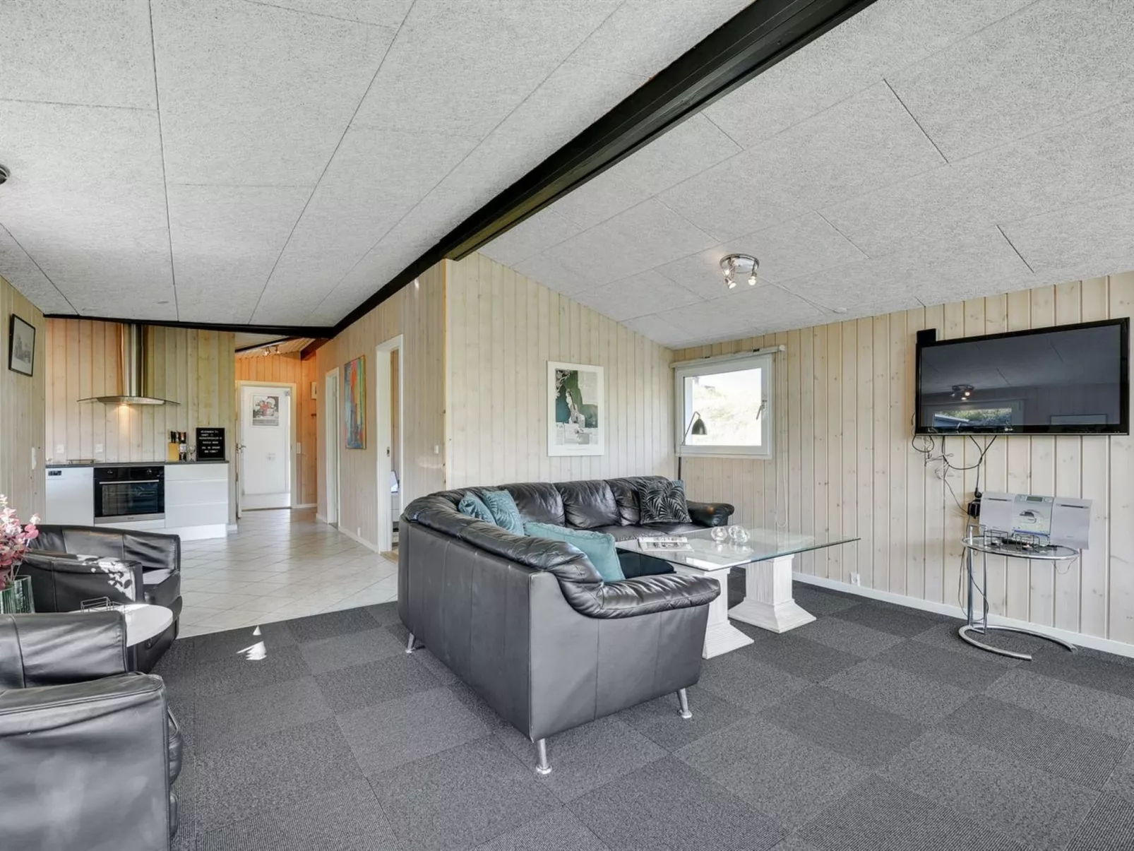 "Jess" -  from the sea-Binnen