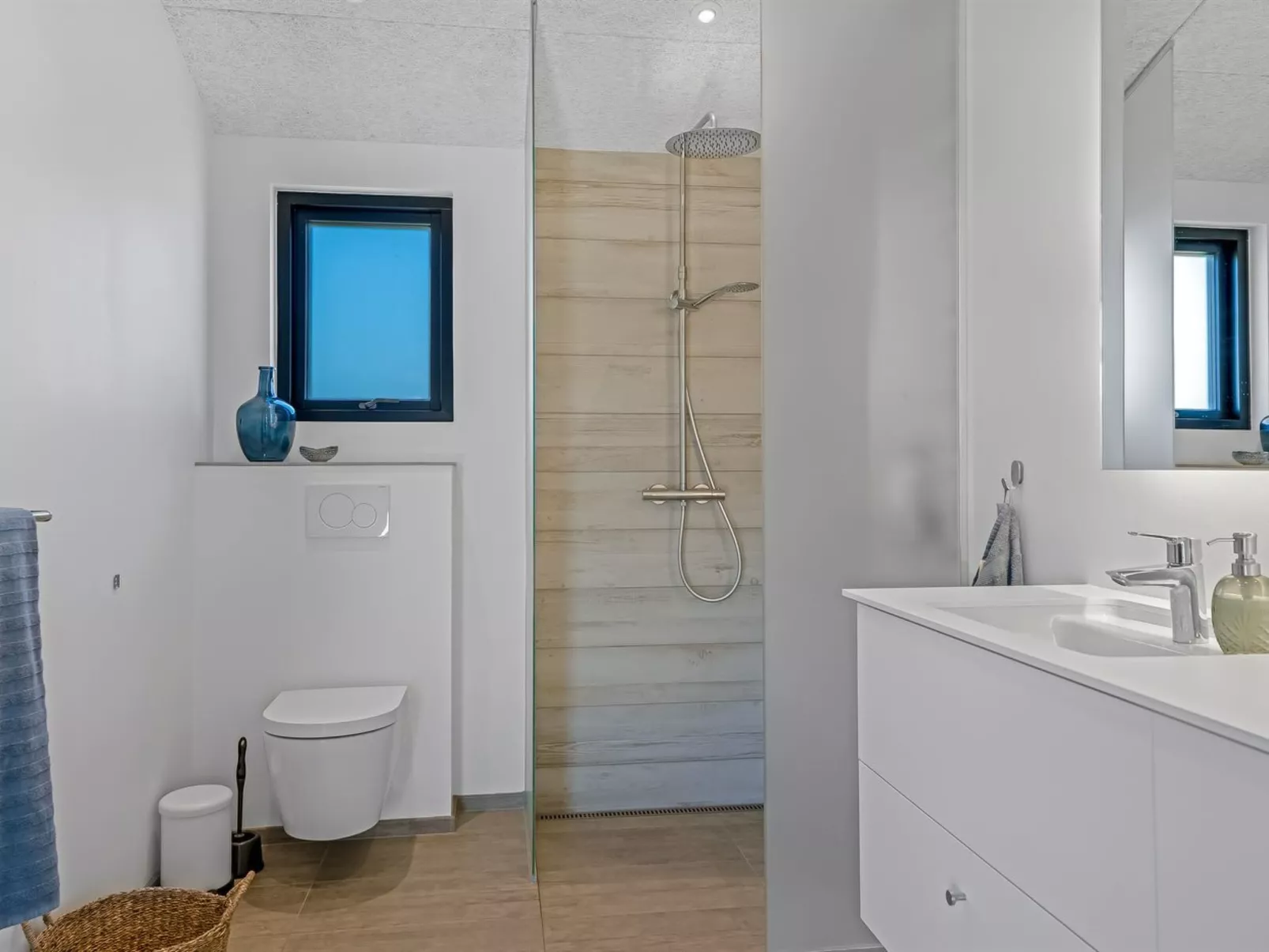 "Petri" - 1km from the sea-Binnen