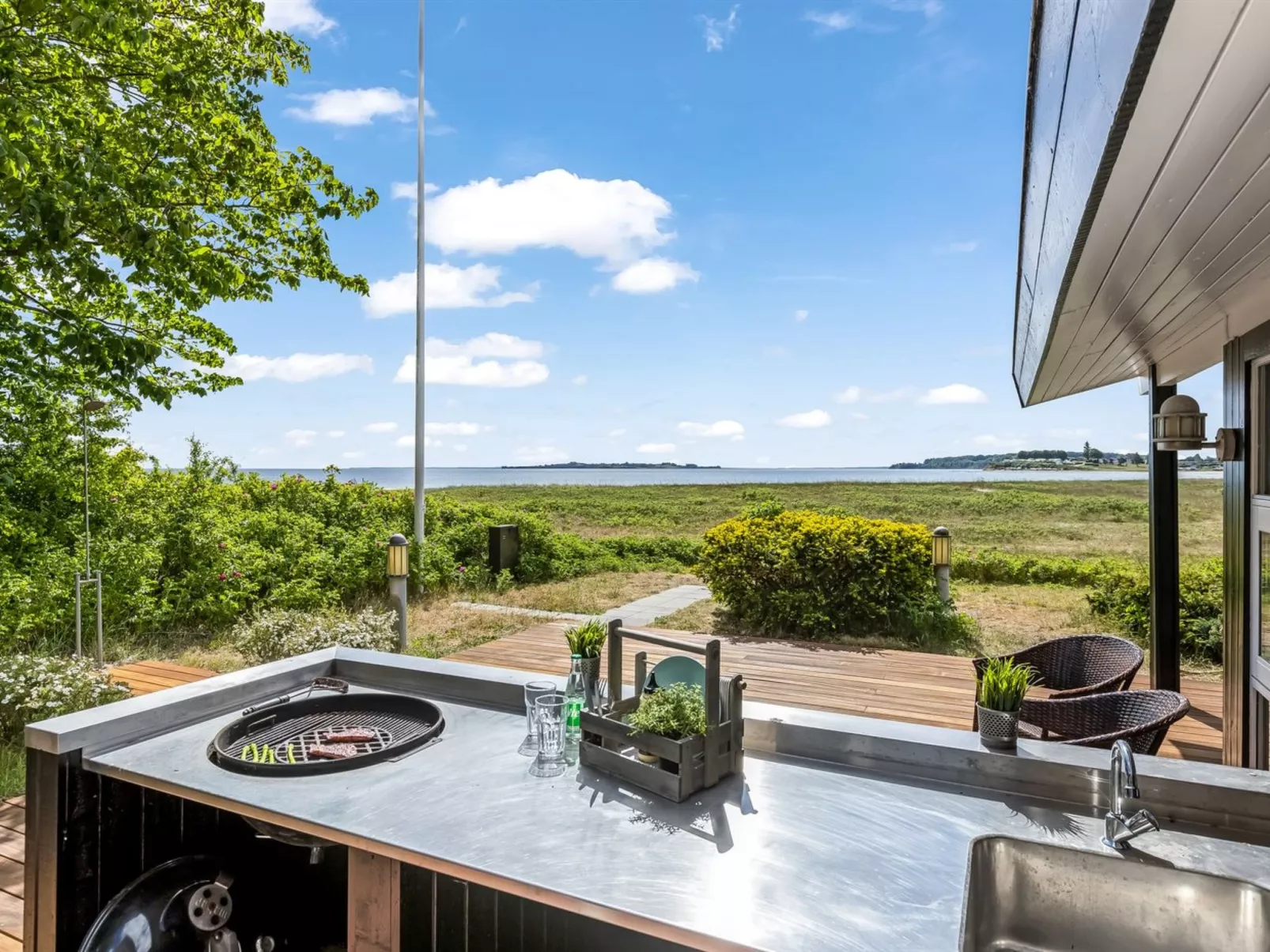 "Xaverius" - 30m from the sea-Buiten