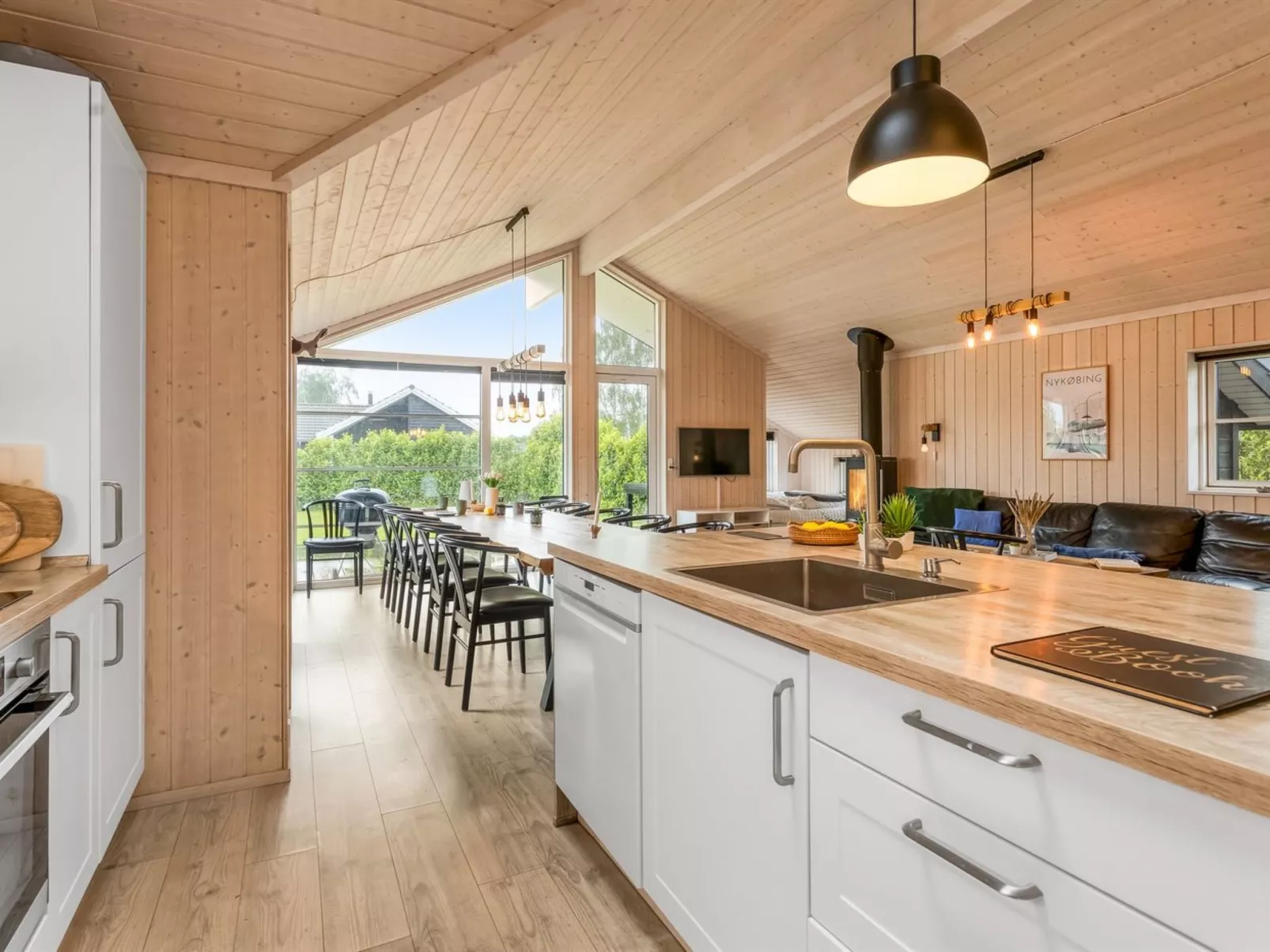 "Bernadine" - 500m from the sea-Binnen