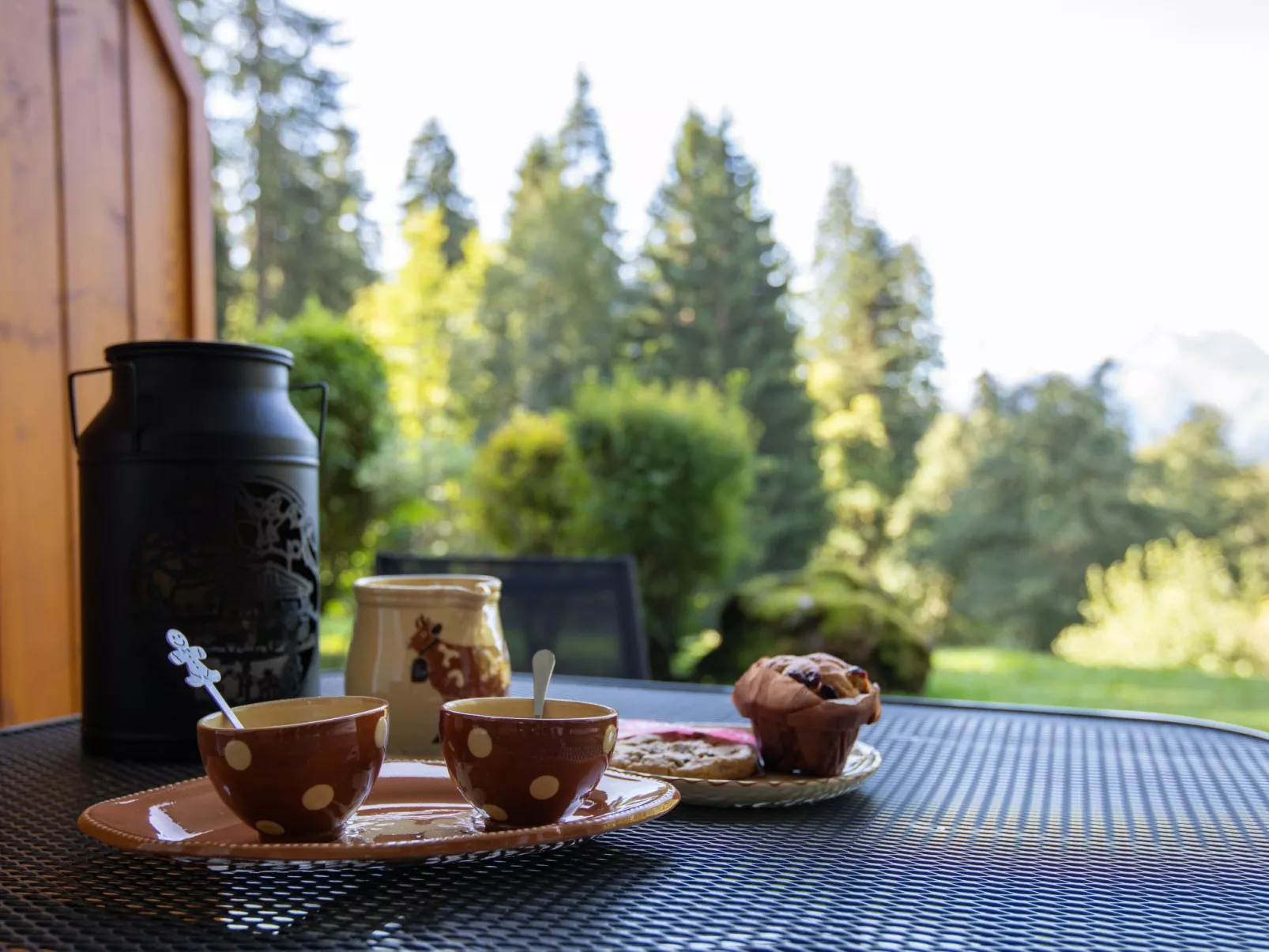 Les Hespérides 2-Buiten