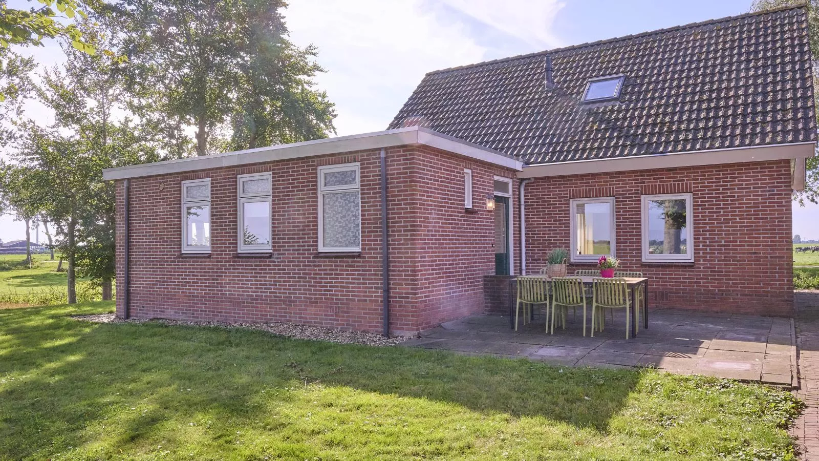 Alpa Casa-Buitenkant zomer