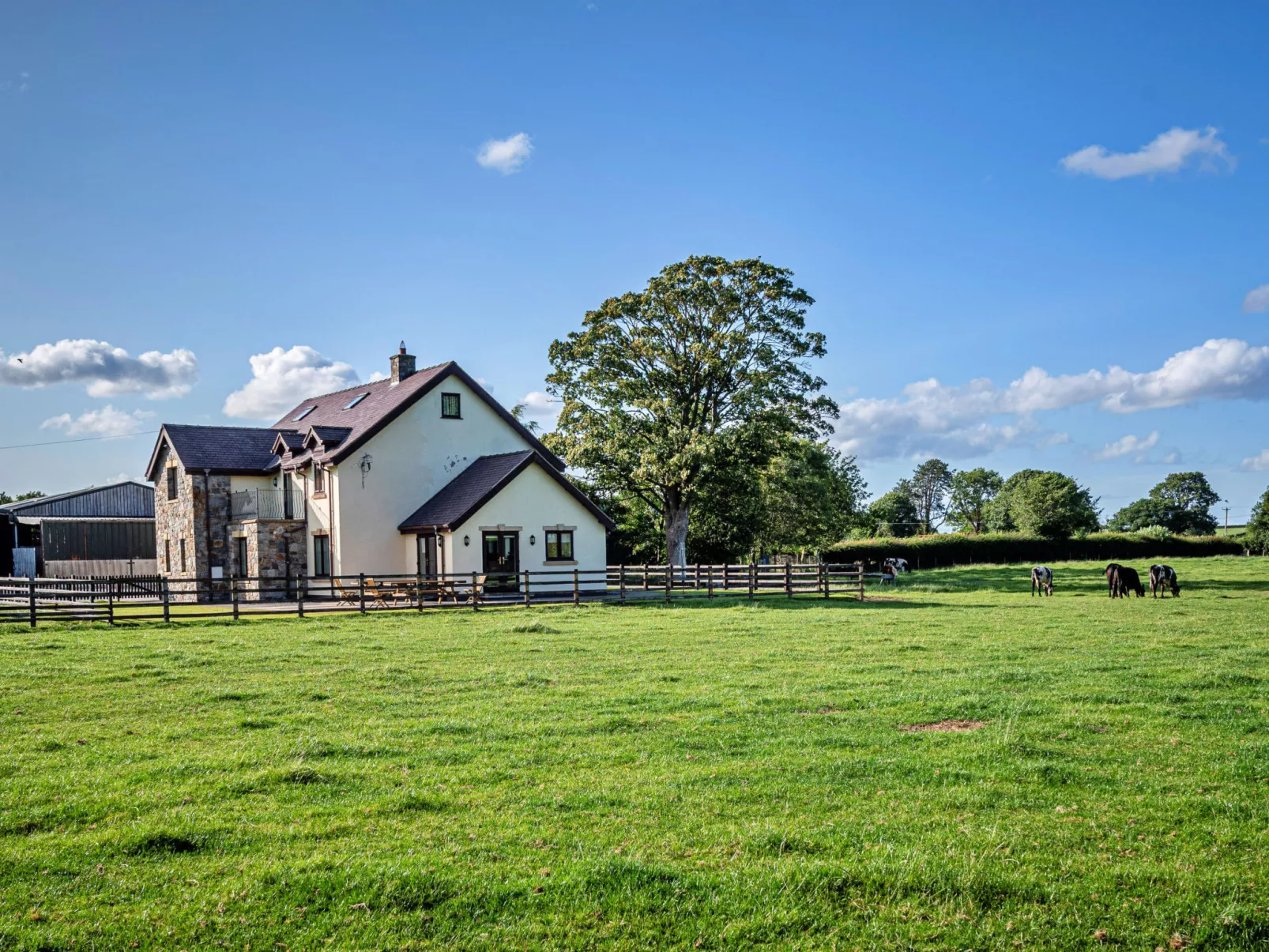 Groes Faen Bach Farmhouse-Buiten