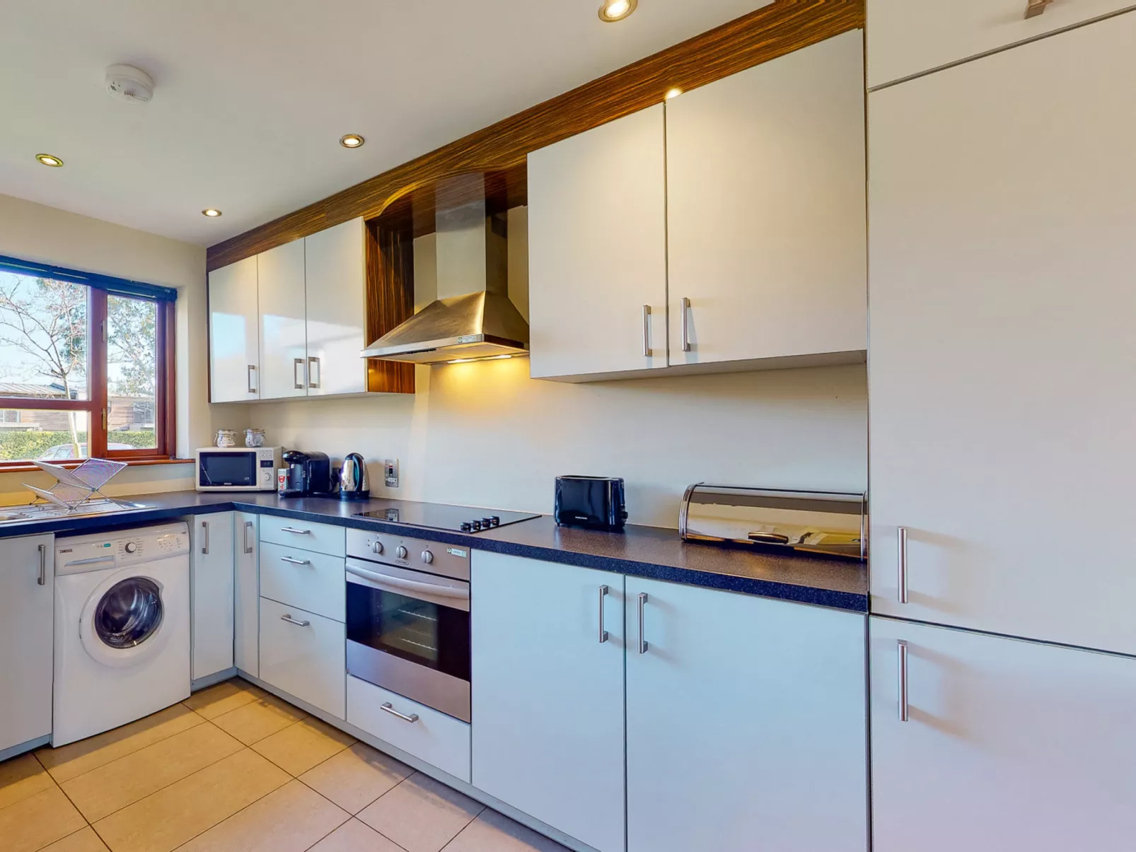 Castlemartyr Lodges (TR4) No 1 (3 Bed)-Binnen