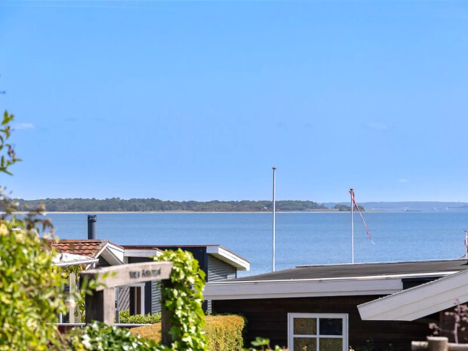 "Lilie" - 150m from the sea-Buiten