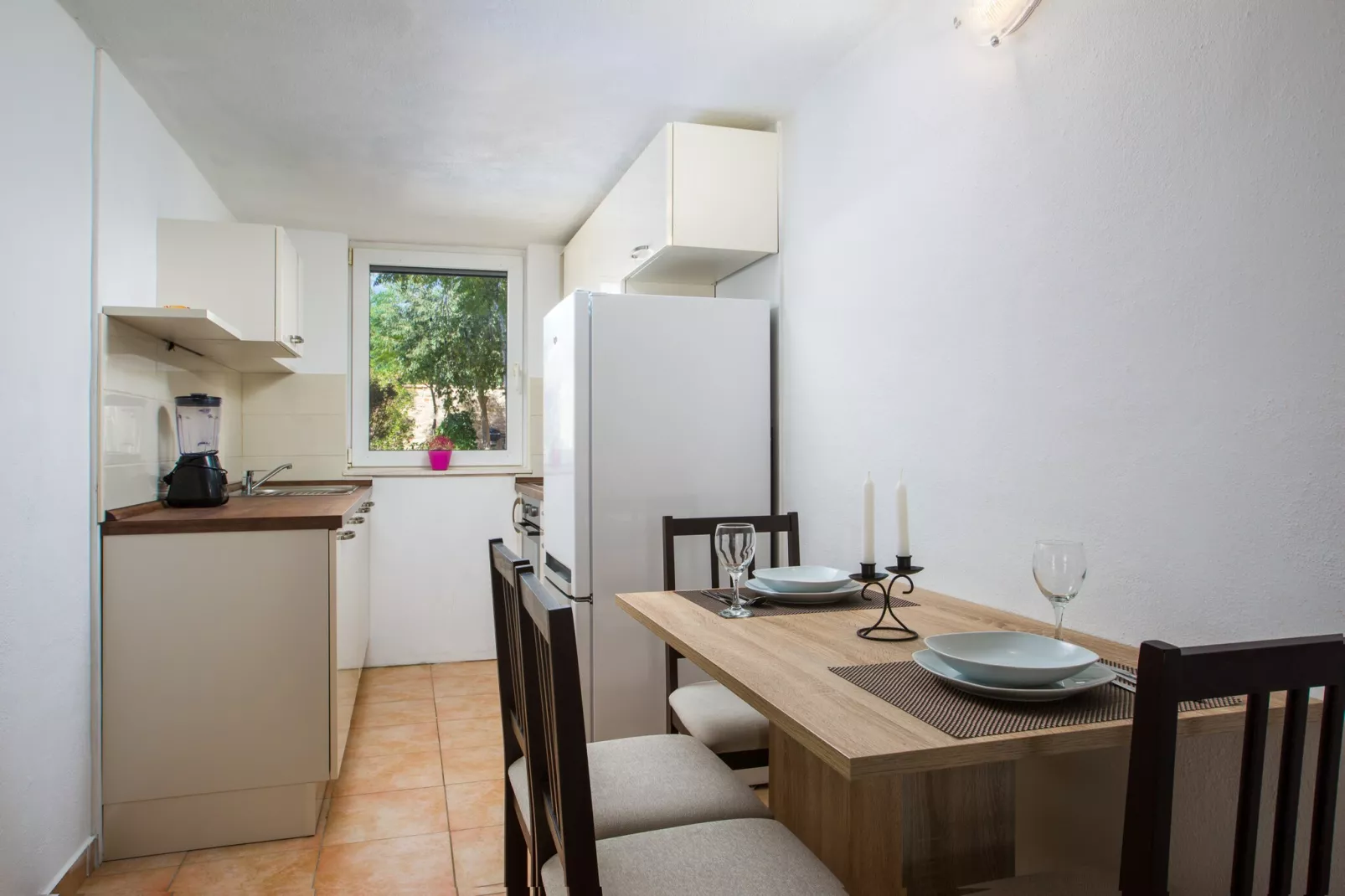 Villa Olea with private heated pool-Eetkamer