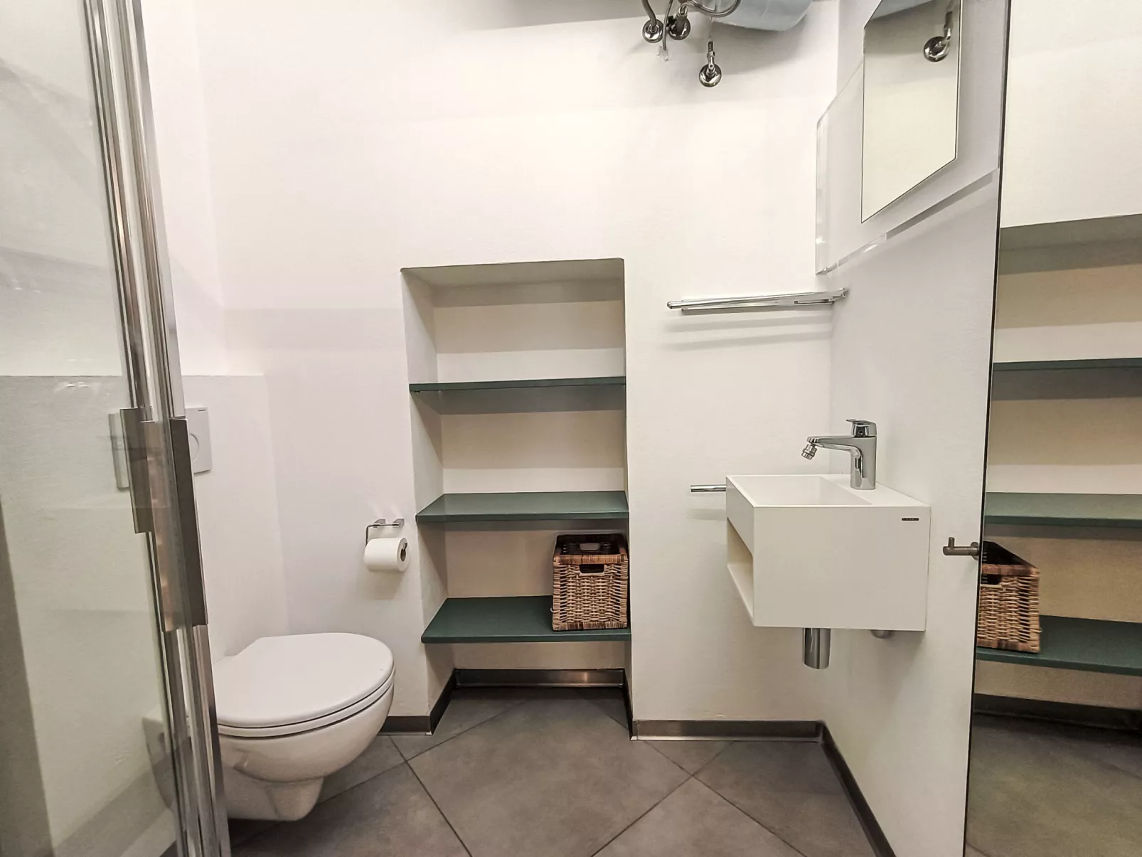 Terrazza con glicine-Binnen