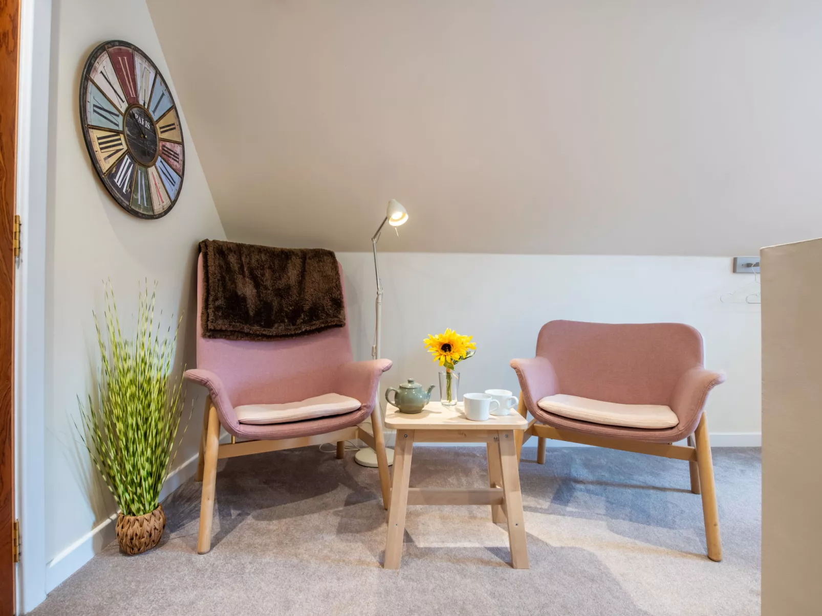 Wayside Bothy-Binnen