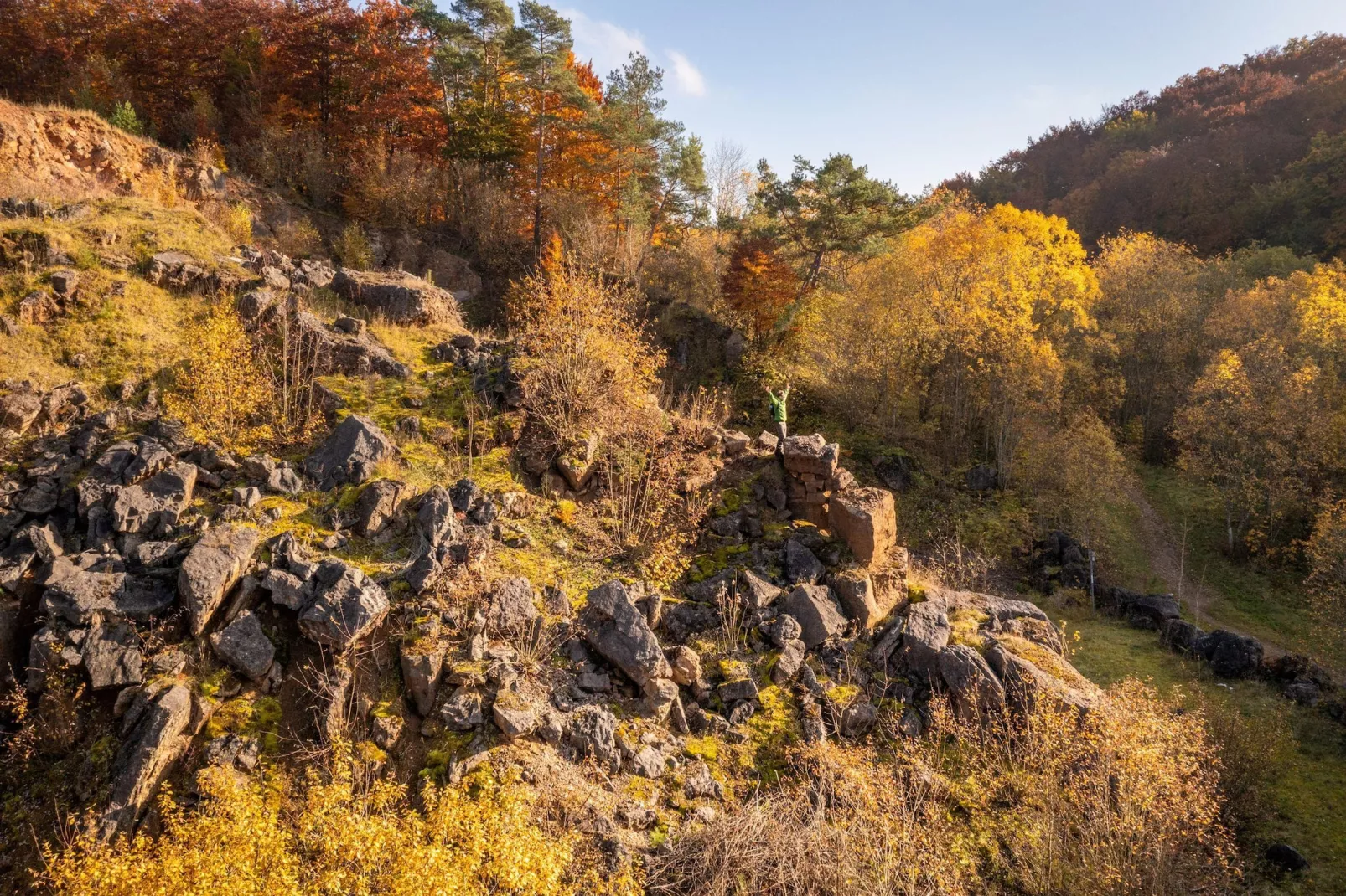 Eifel-Finca mit Whirlpool und Gartenlounge-Gebieden zomer 20km