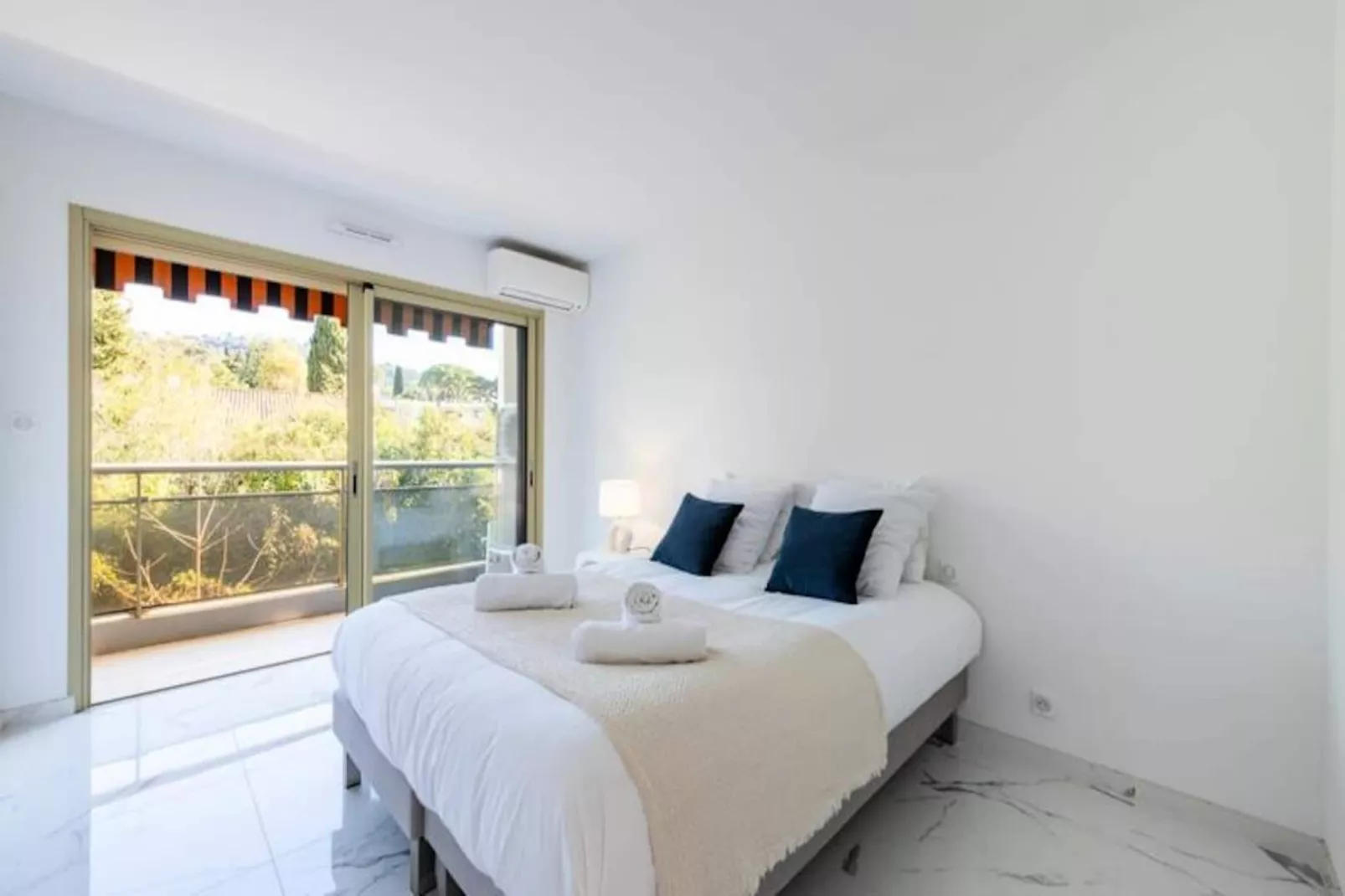 Résidence Spacieux 3p En R&eacute;sidence Avec Piscine-Niet-getagd