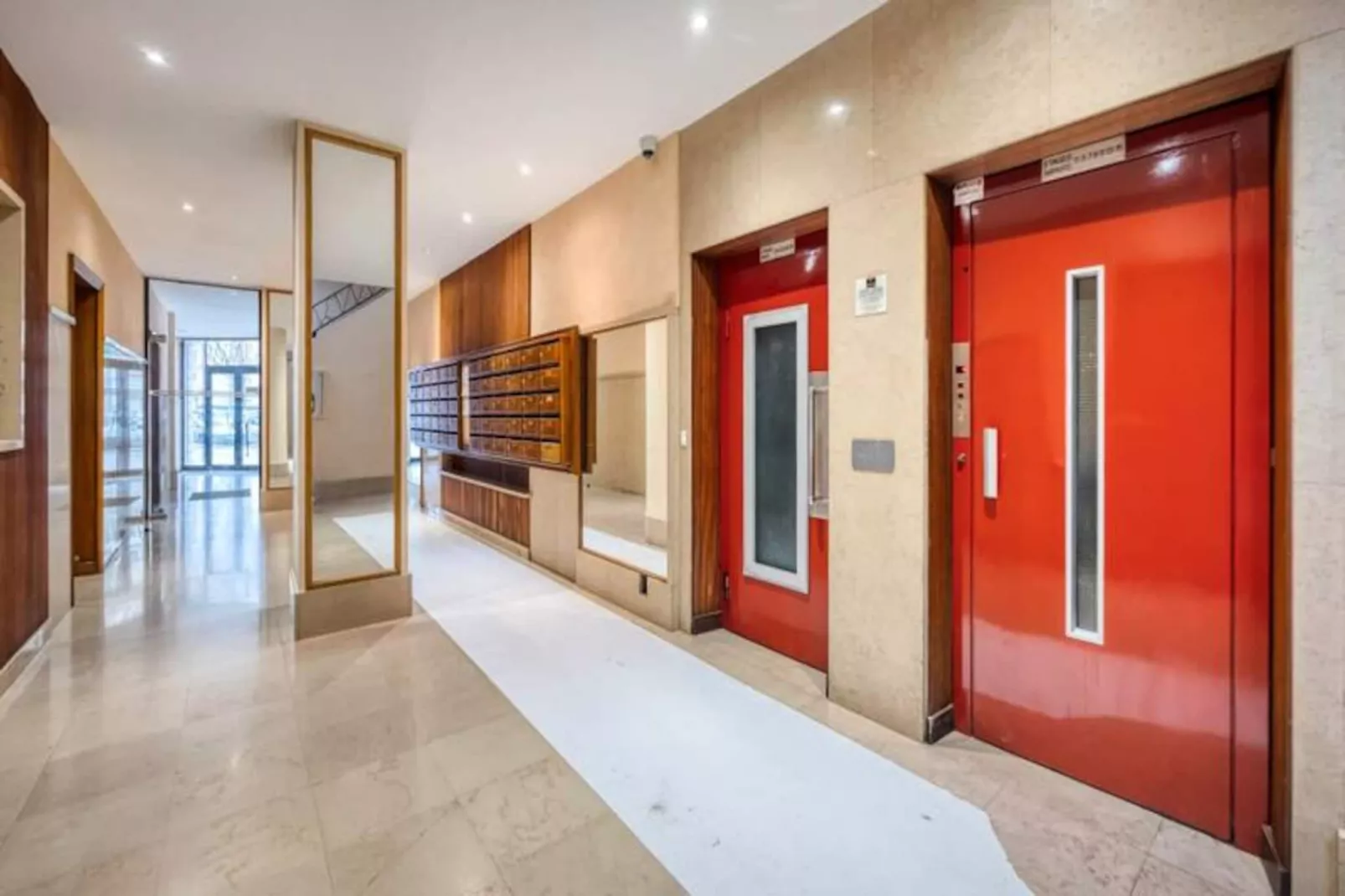 | The Precious 💎 Paul Mistral-Niet-getagd