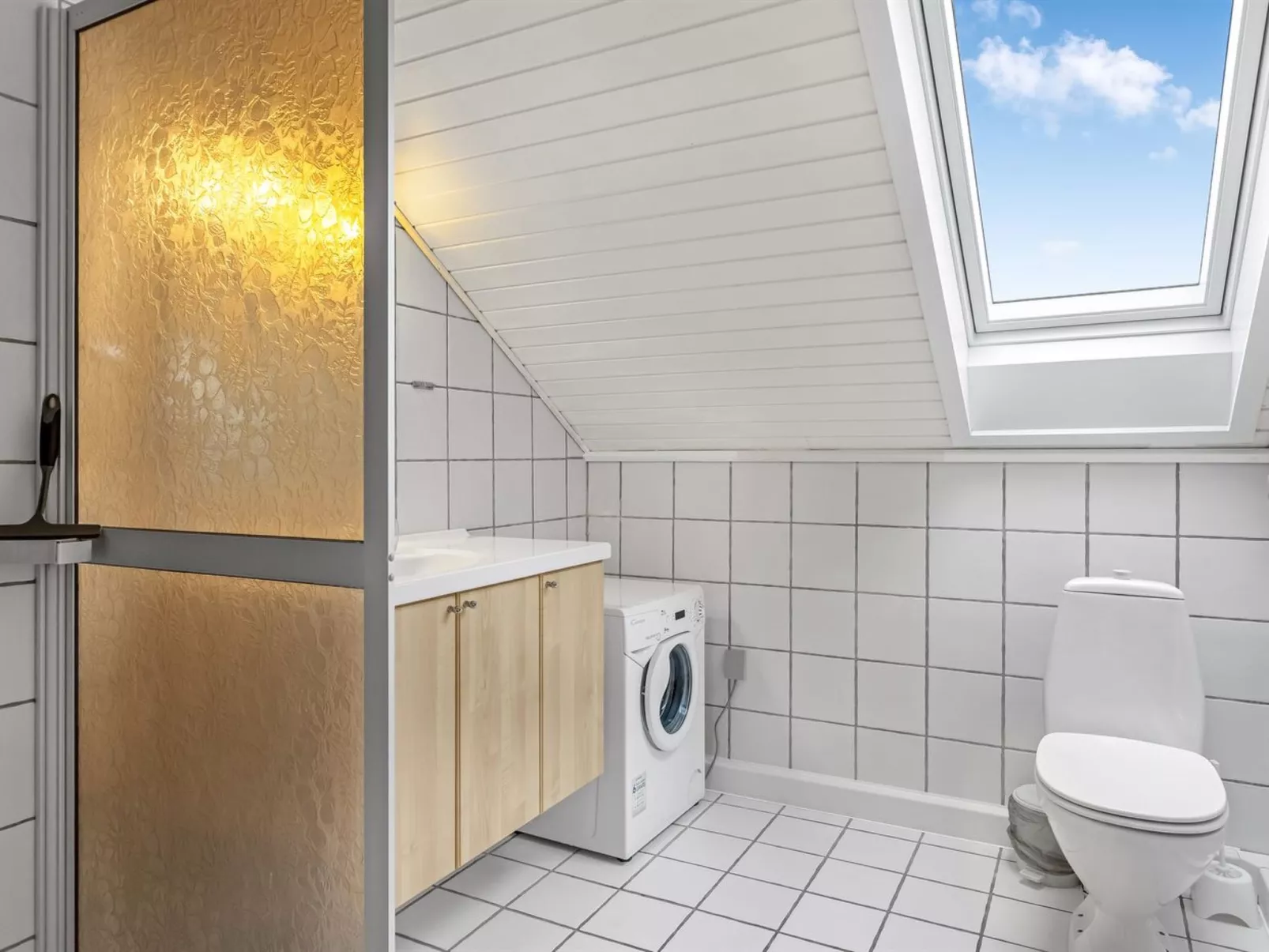 "Edly" - 2.3km from the sea-Binnen