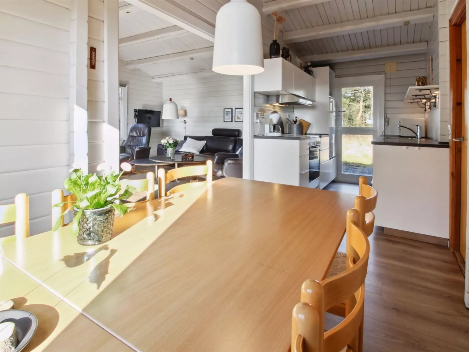 "Herborg" - 1km from the sea-Binnen