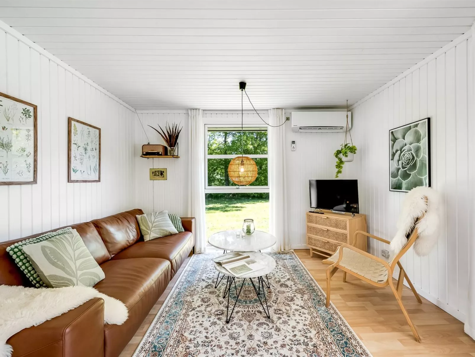 "Raisa" - 200m to the fjord-Binnen