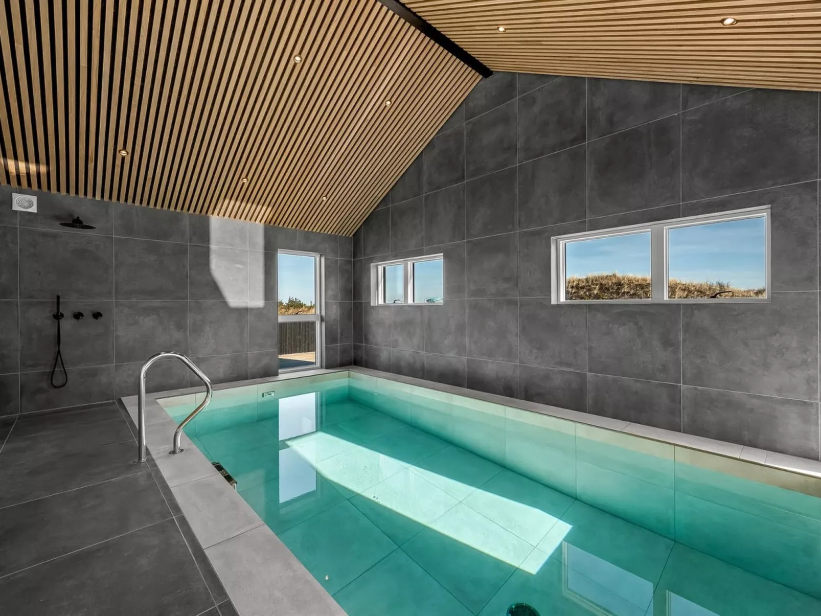 "Maximiliane" -  from the sea-Buiten