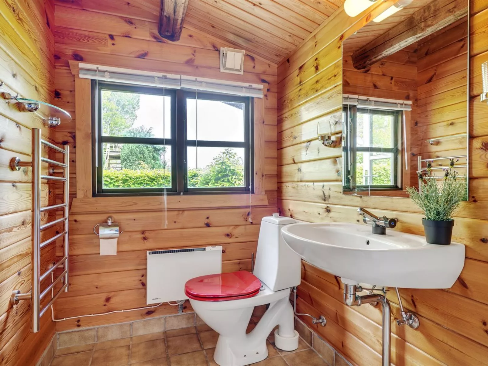 "Gudmunde" - 200m from the sea-Binnen