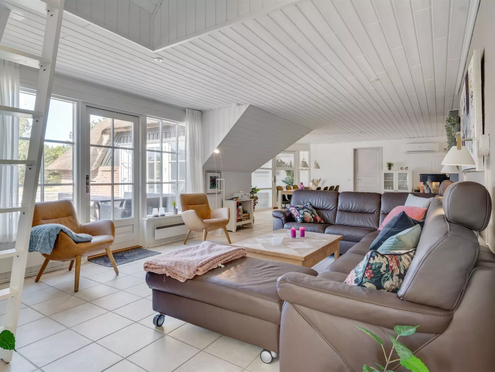 "Alwina" - 2.5km from the sea-Binnen