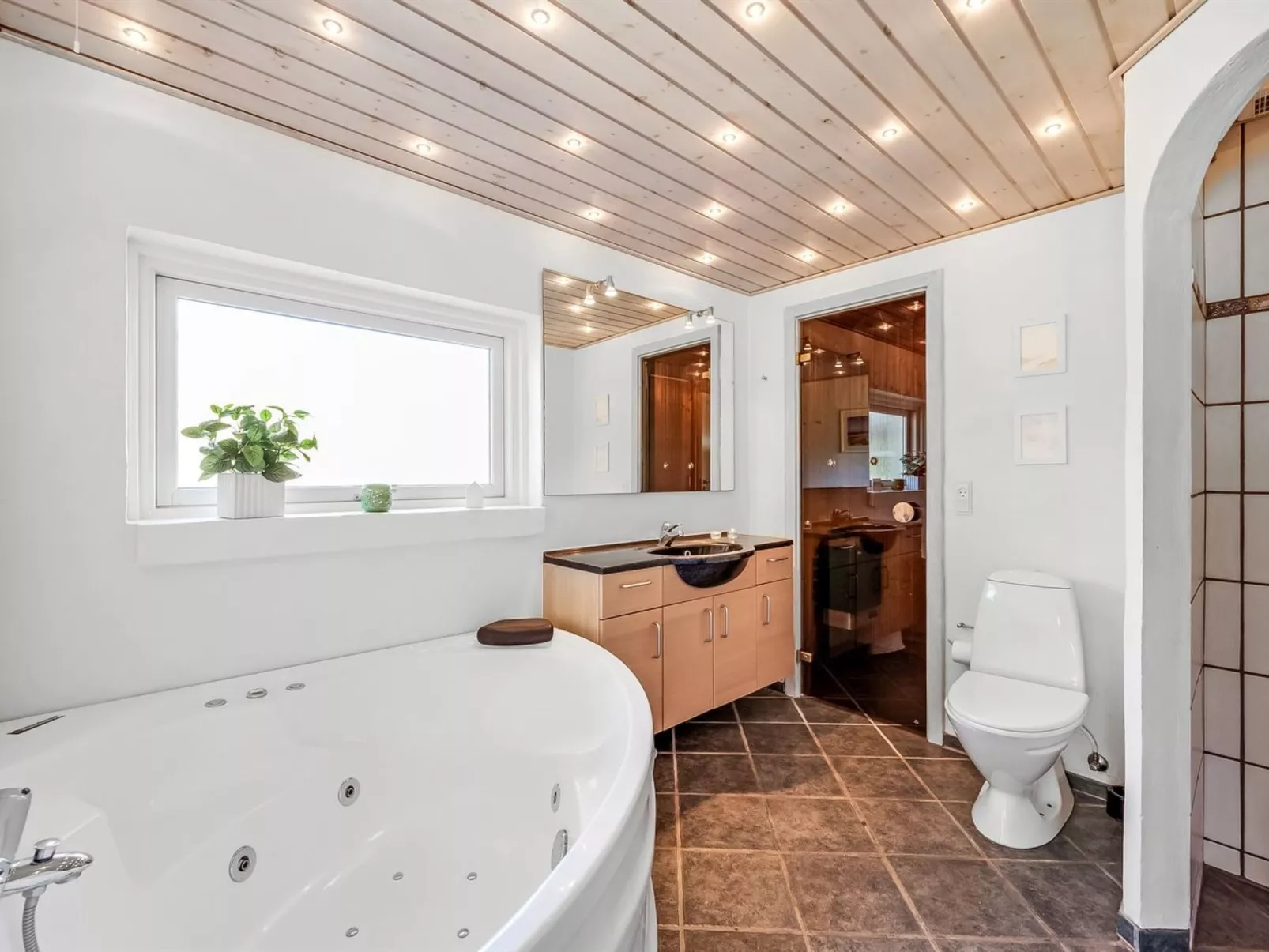 "Aurore" - 700m from the sea-Binnen