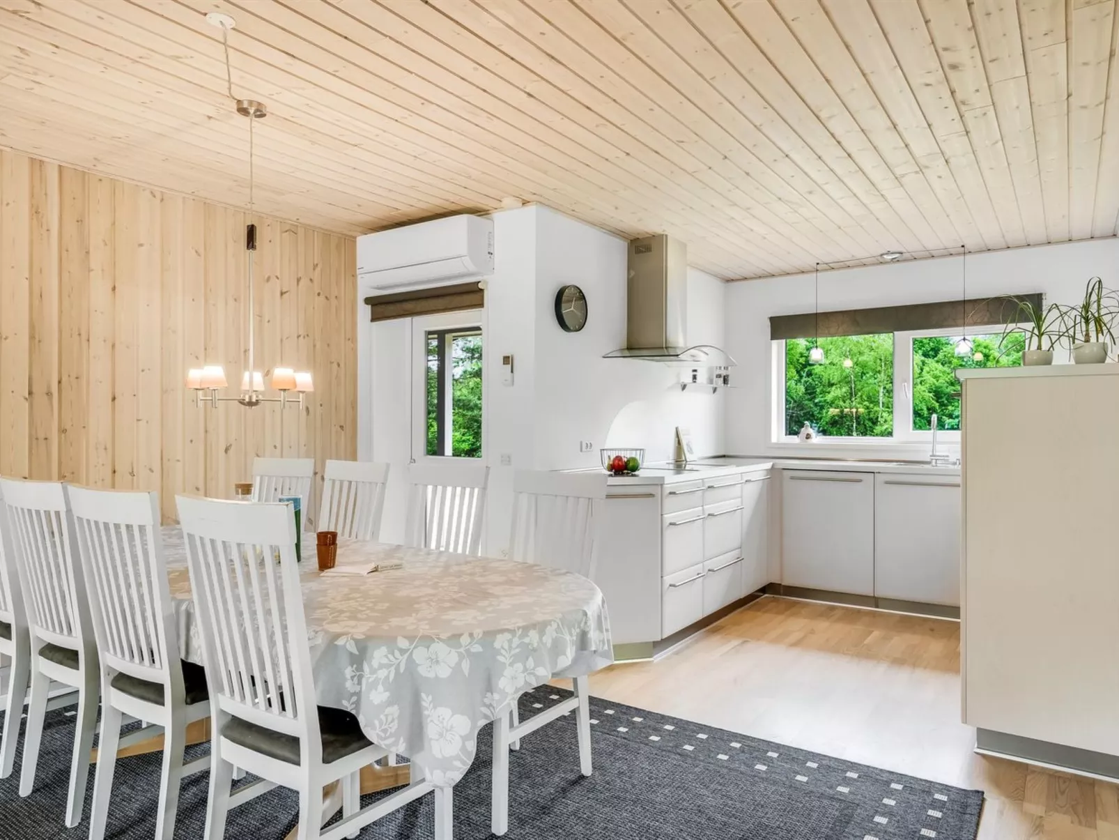 "Ara" - 1.4km from the sea-Binnen