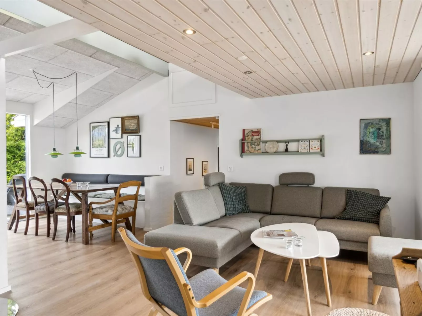 "Svenn" - 300m from the sea-Binnen