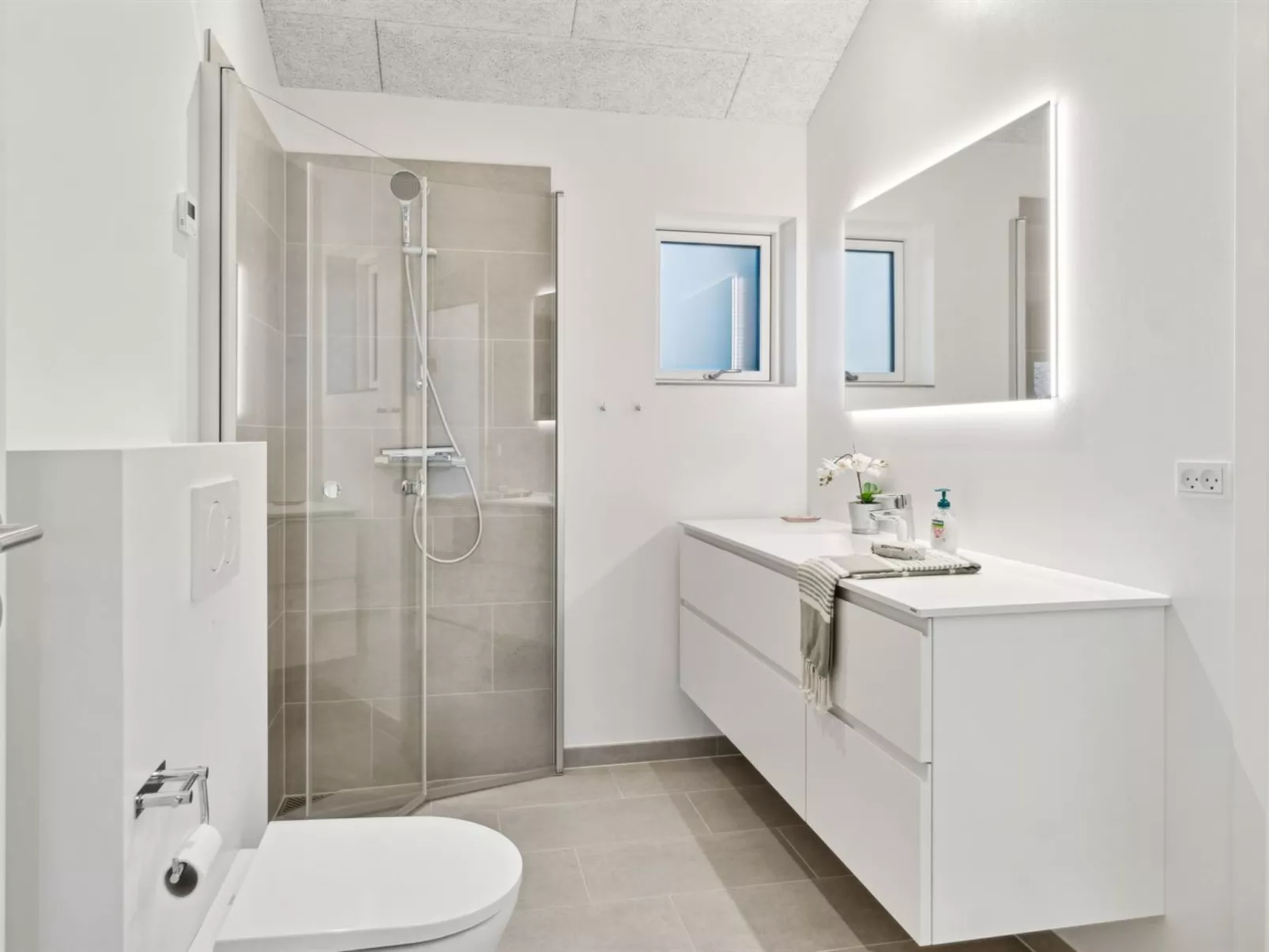 "Christian" - 600m from the sea-Binnen