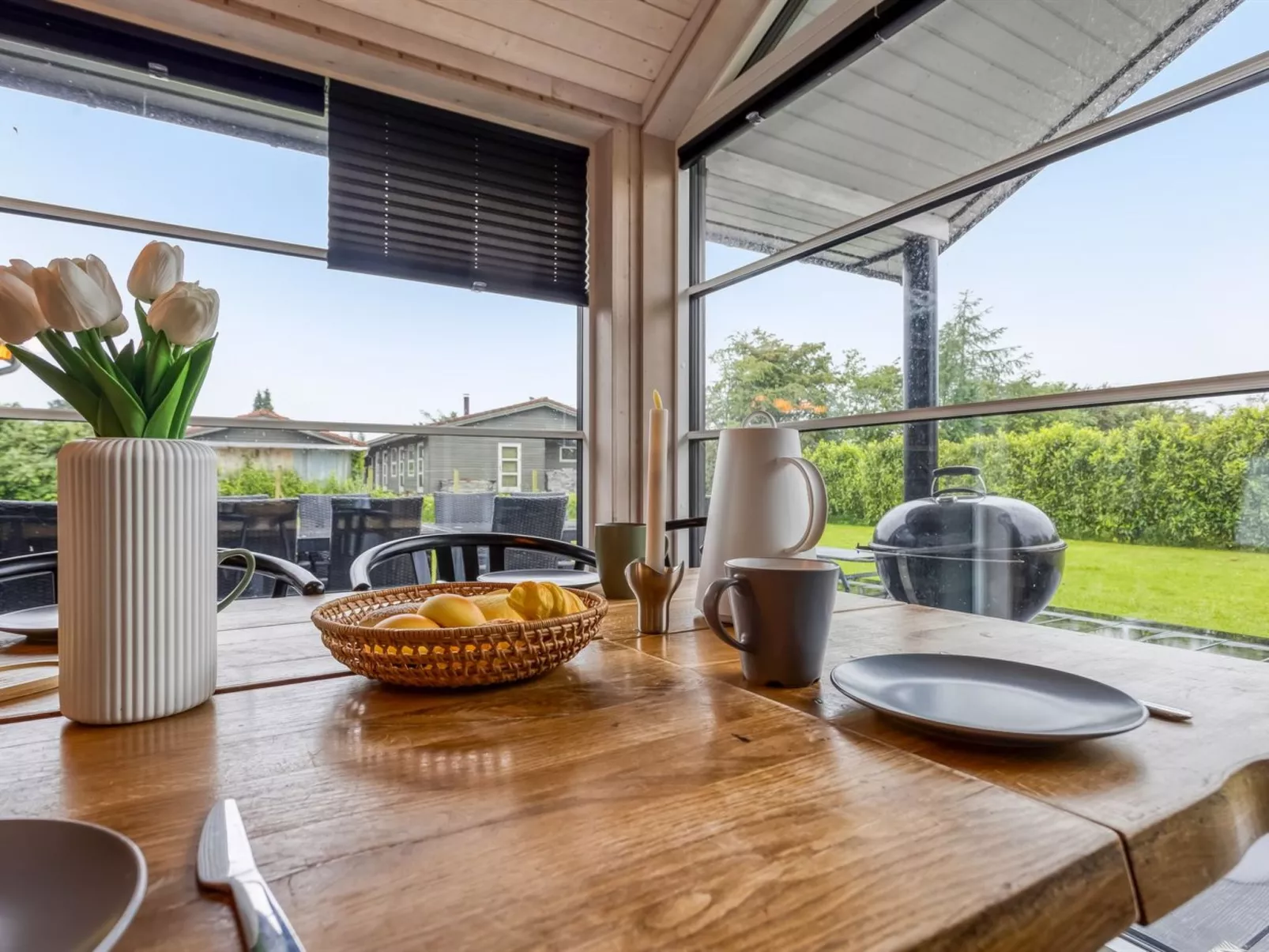 "Bernadine" - 500m from the sea-Binnen