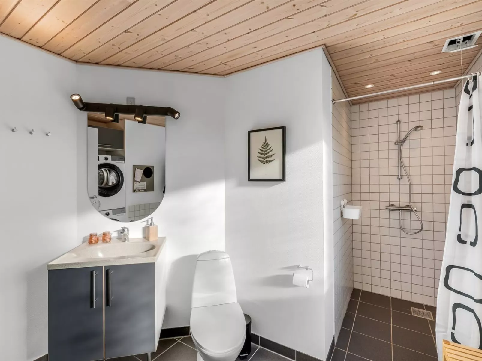 "Kanerva" -  from the sea-Binnen