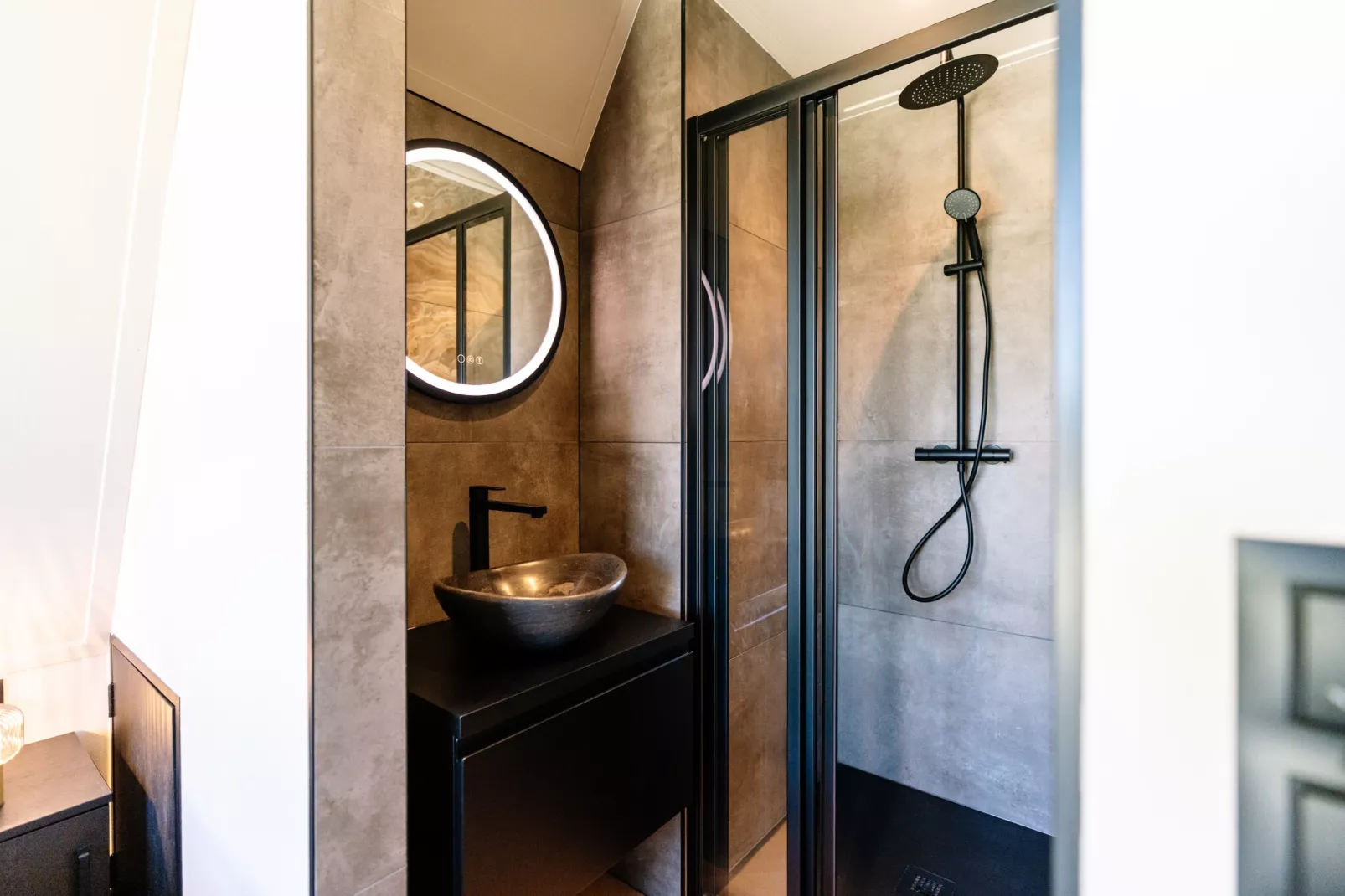 Villa Watergloed | 10 personen-Badkamer