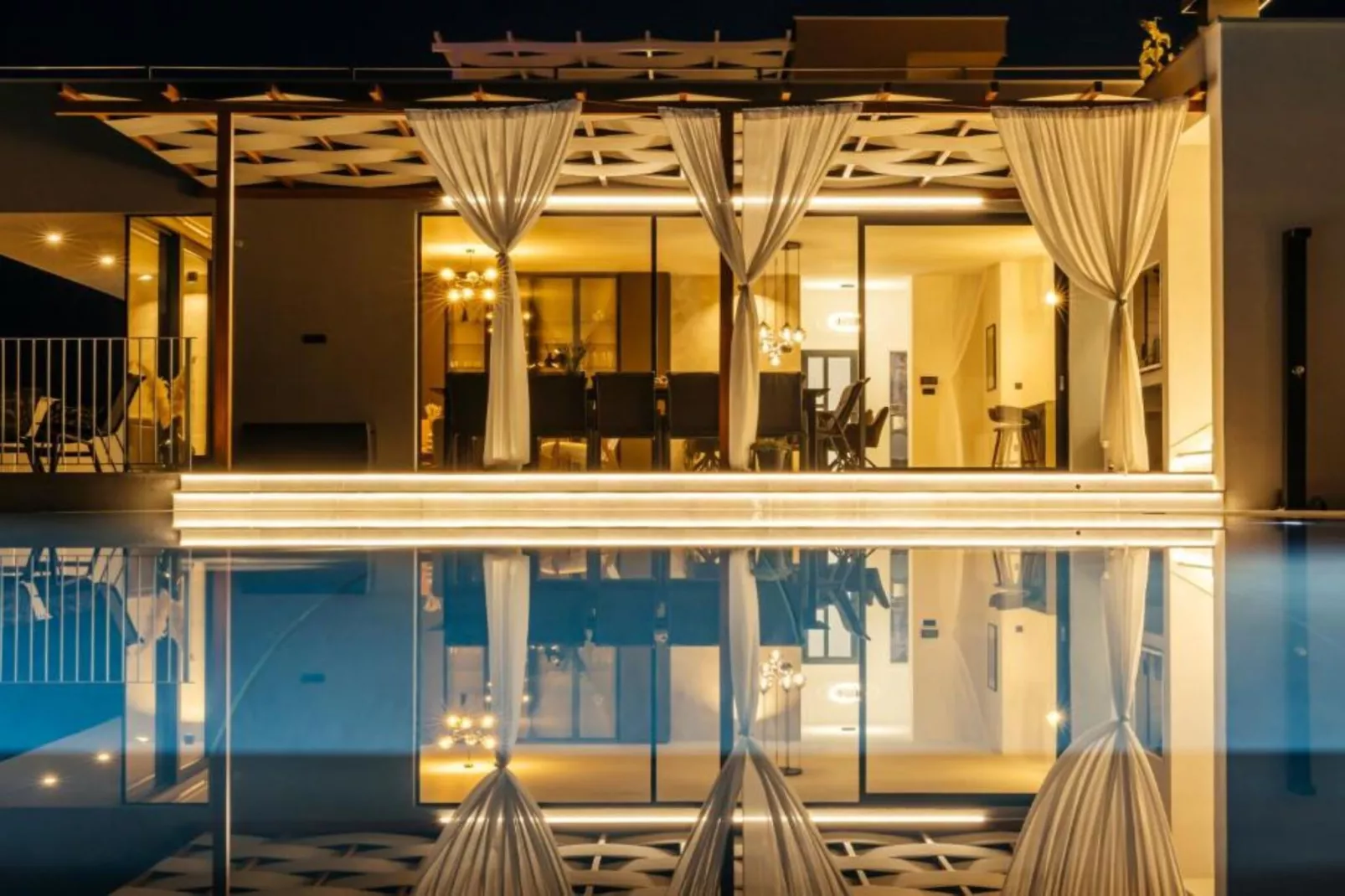 Luxury Villa Lara with Heated Pool, Hot-Tub and Sauna - Six Bedroom Villa with Pool-Buitenlucht