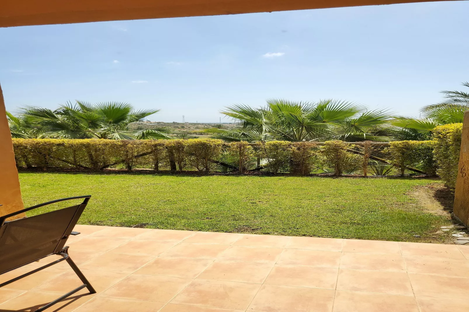 CT 347 AL - Faro's Gardenapartment - Valle del Este-Tuinen zomer