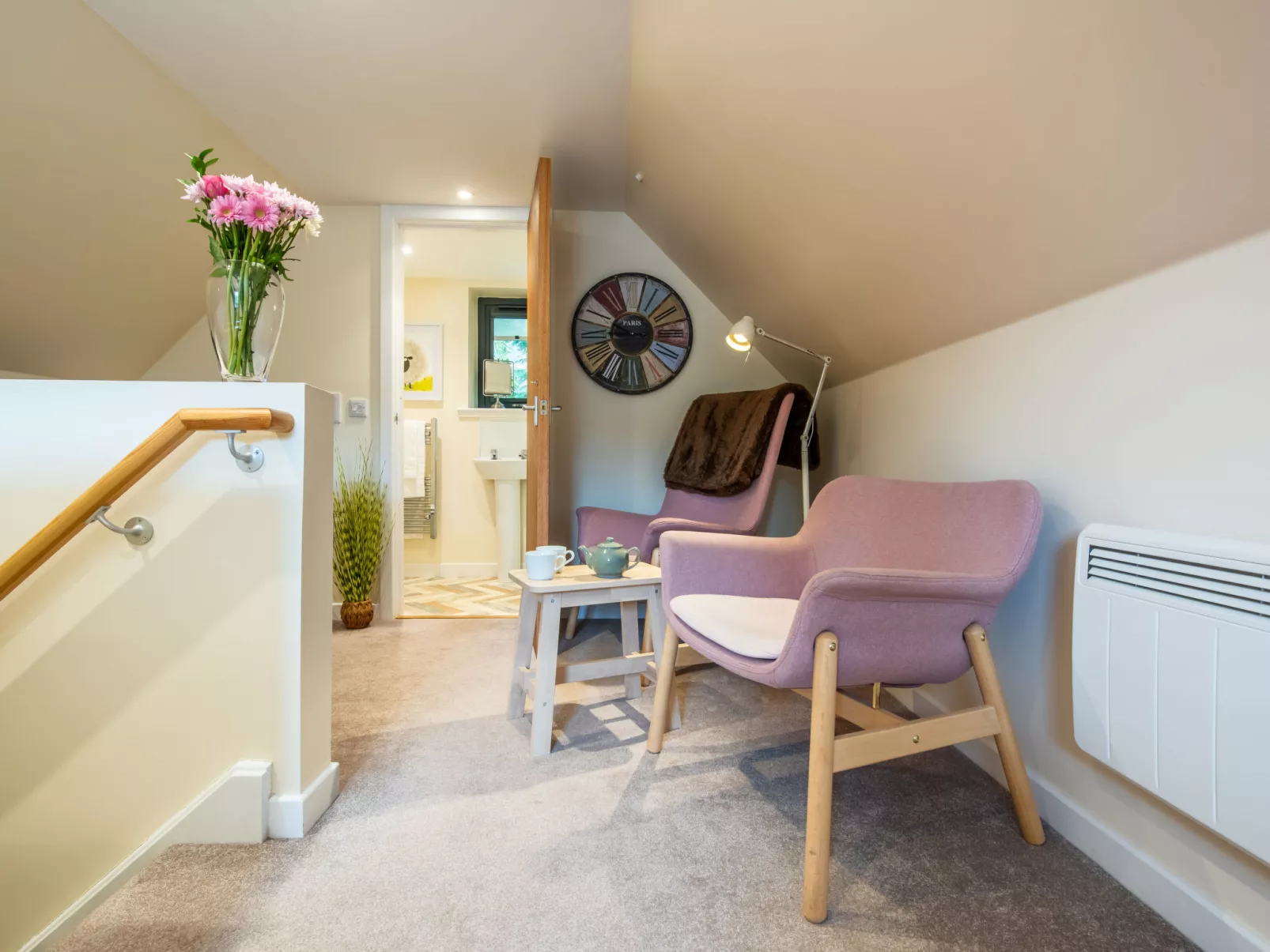 Wayside Bothy-Binnen