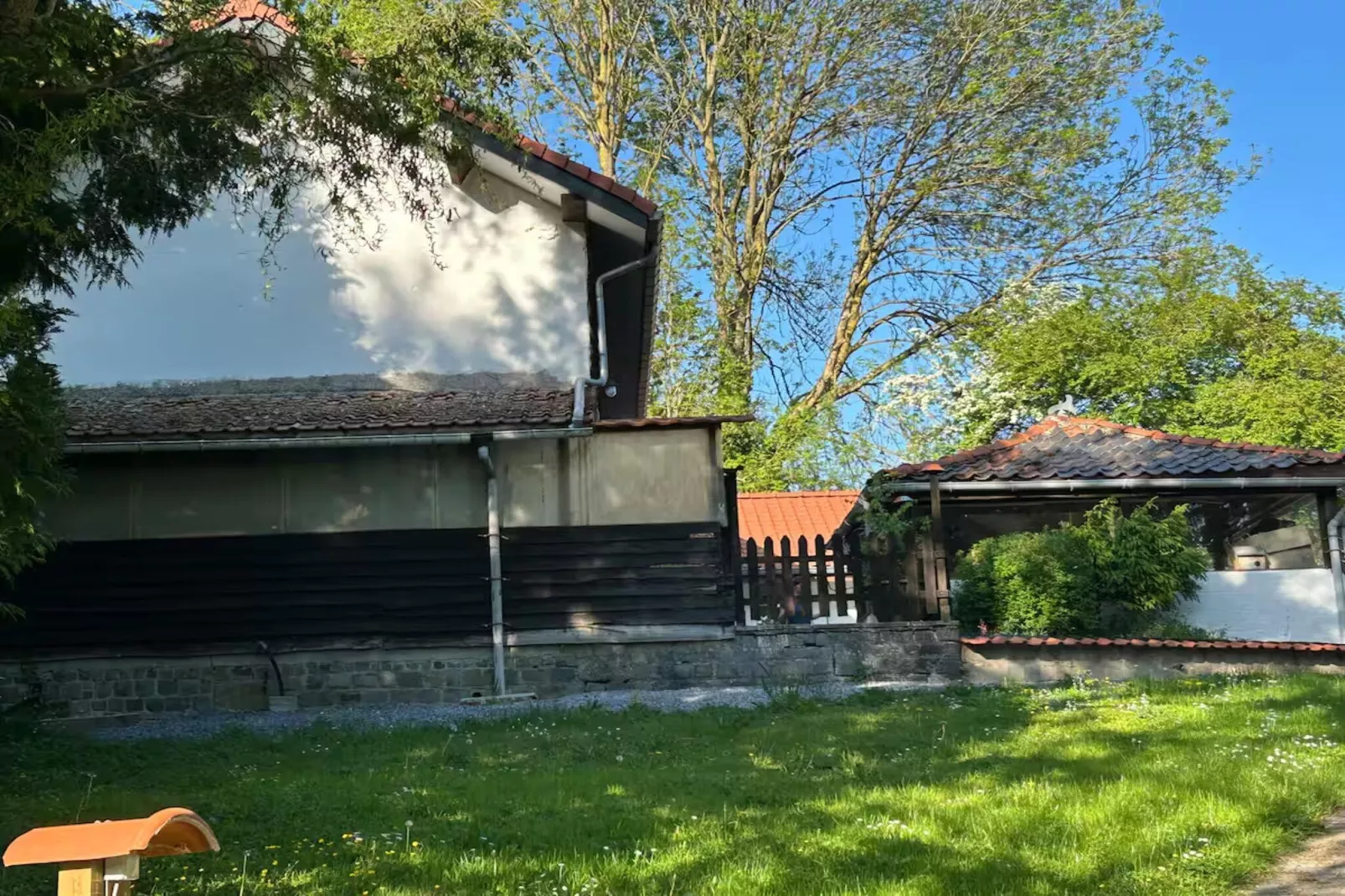 L'Ecureuil Blanc-Tuinen zomer