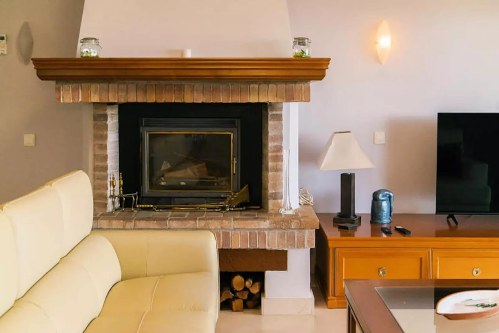 Maison à Roses-Niet-getagd