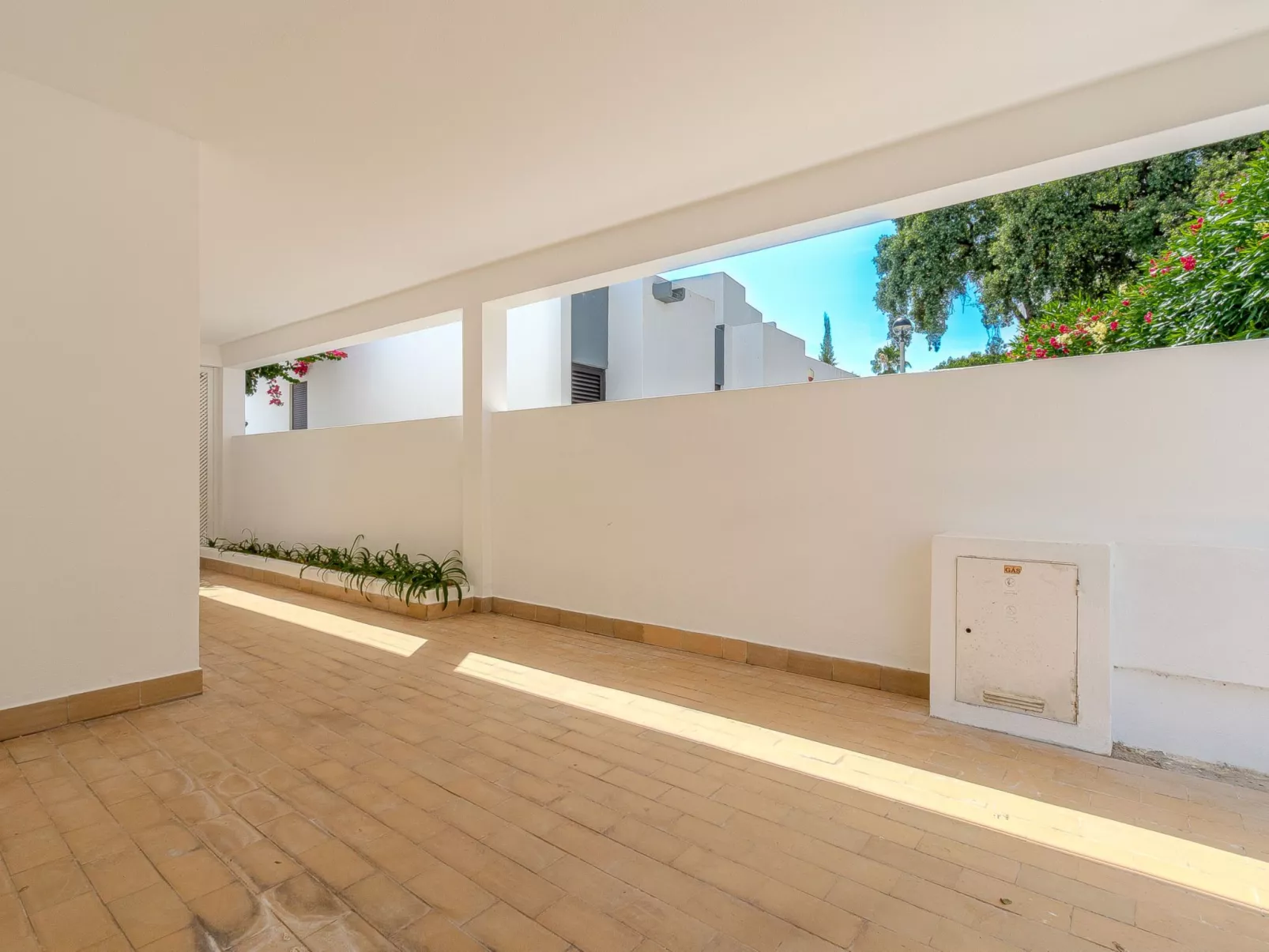 Amélia - Sunny Way-Buiten