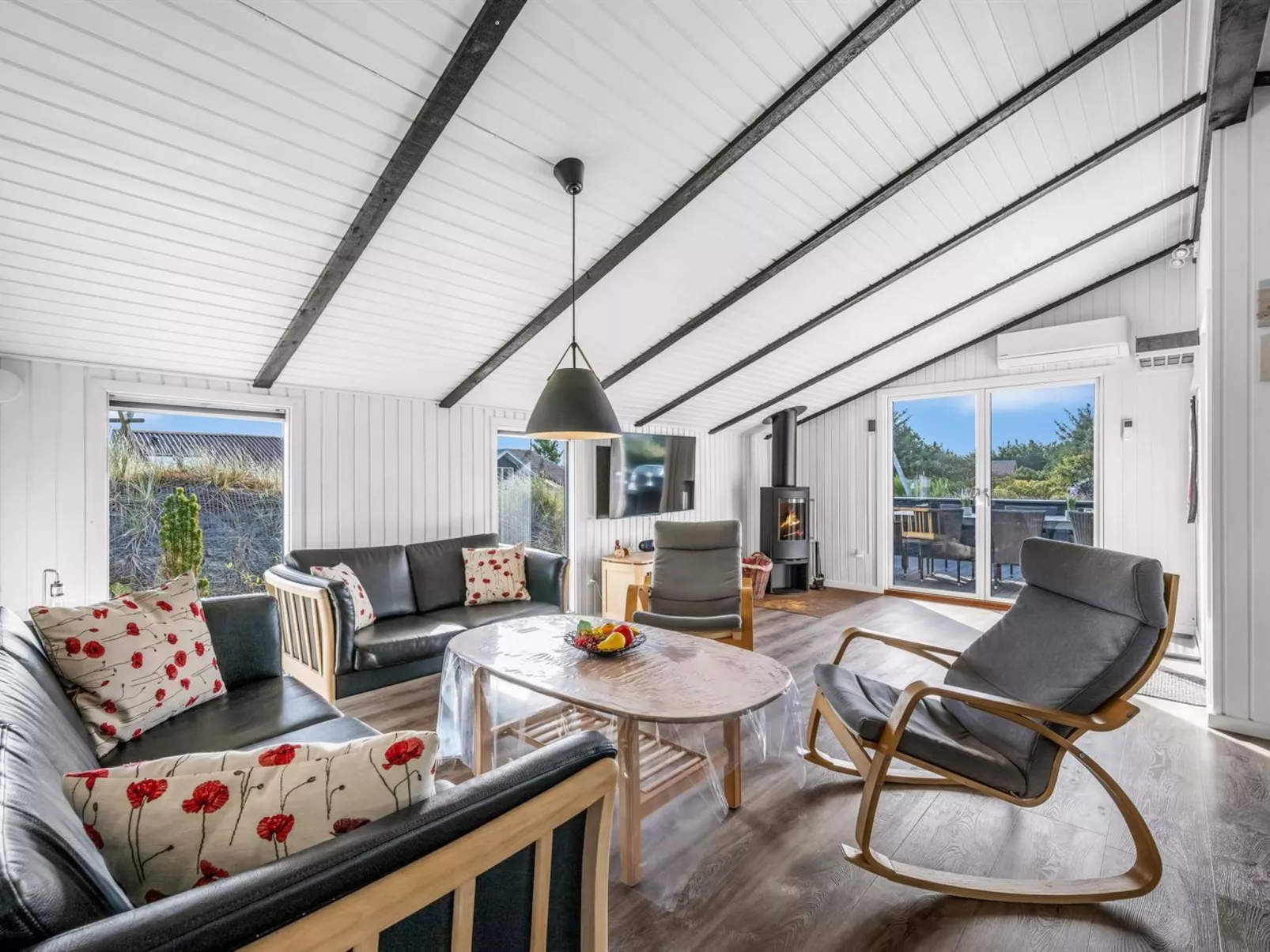 "Teoline" - 500m to the fjord-Binnen