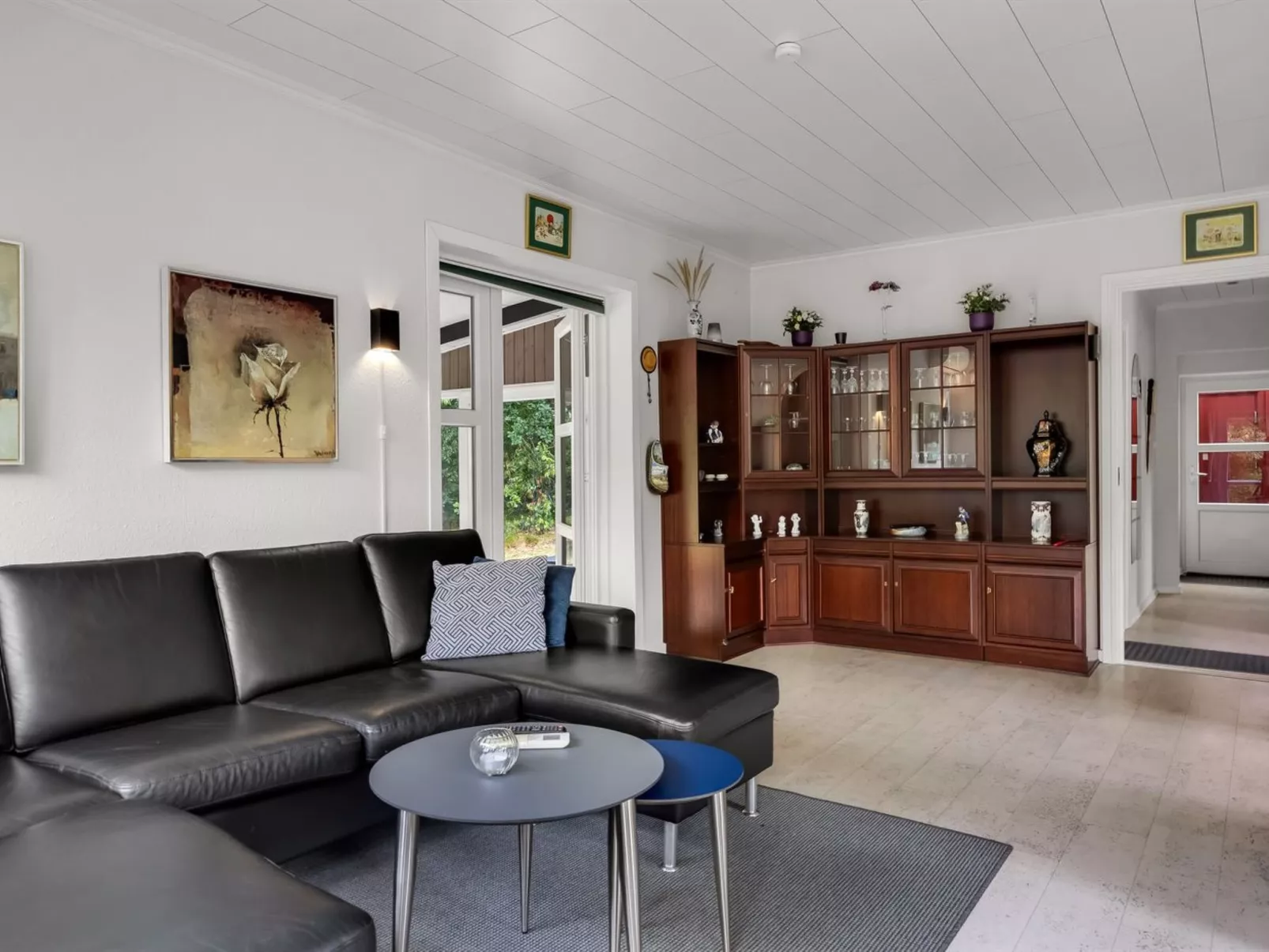 "Gwen" - 2.7km from the sea-Binnen