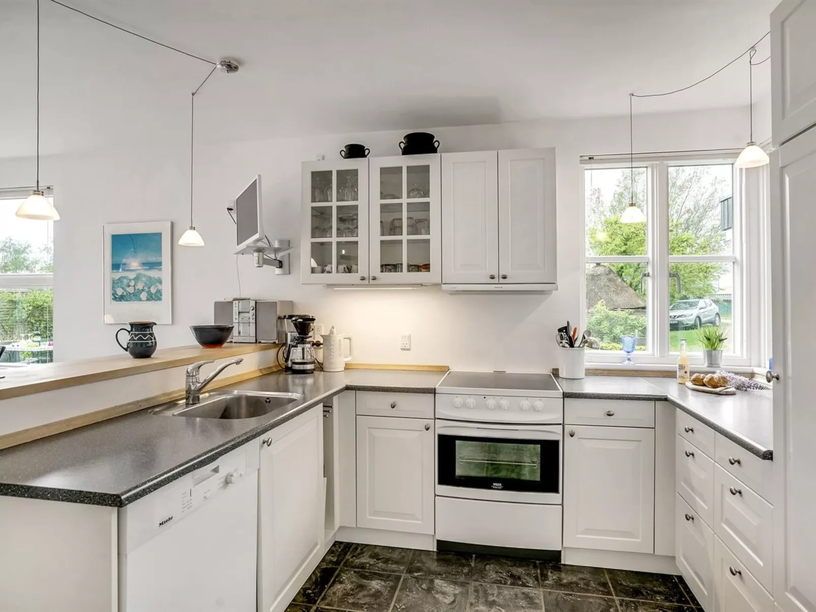 "Gullan" - 75m from the sea-Binnen