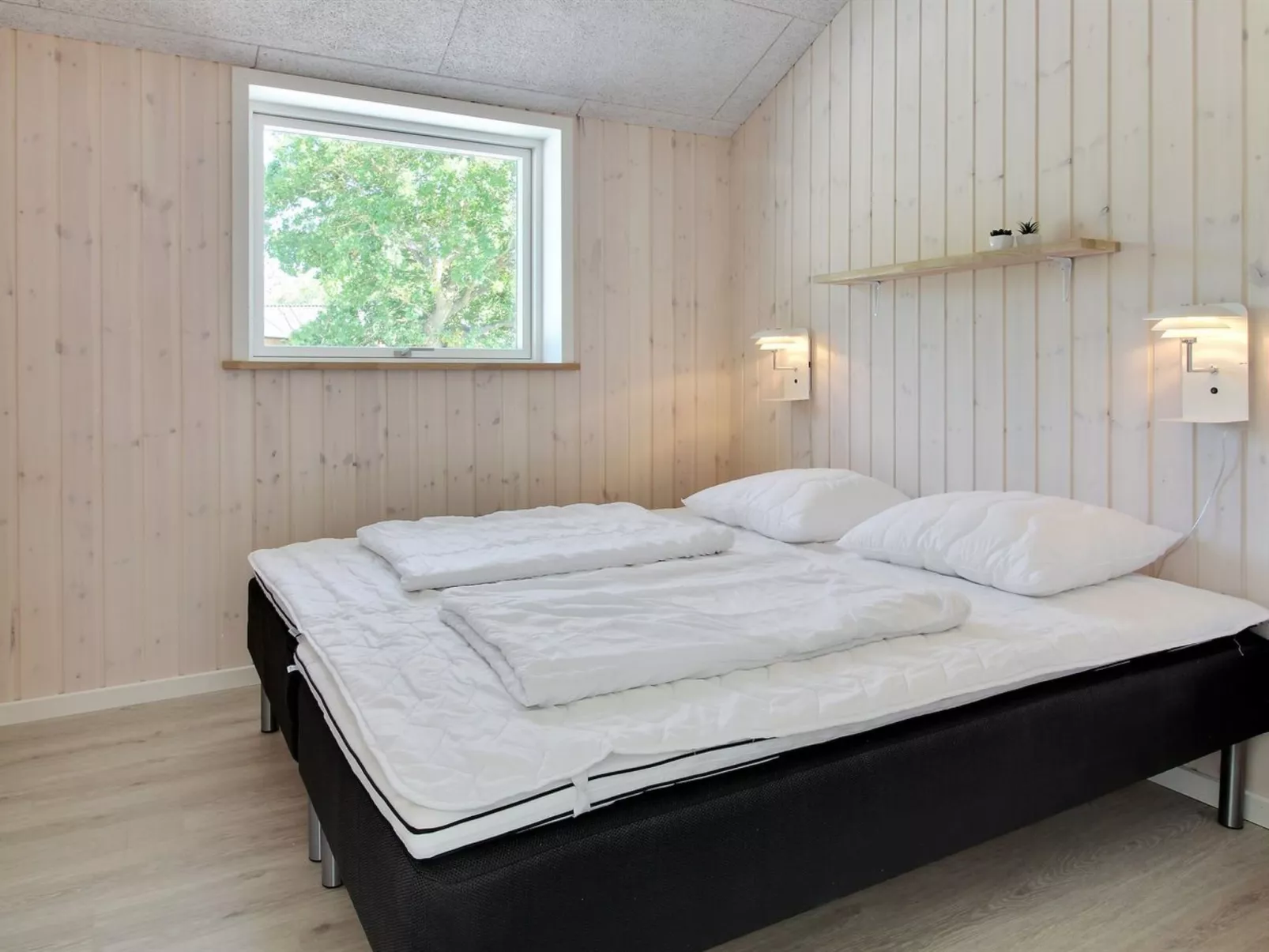 "Tahvo" - 3.3km from the sea-Binnen