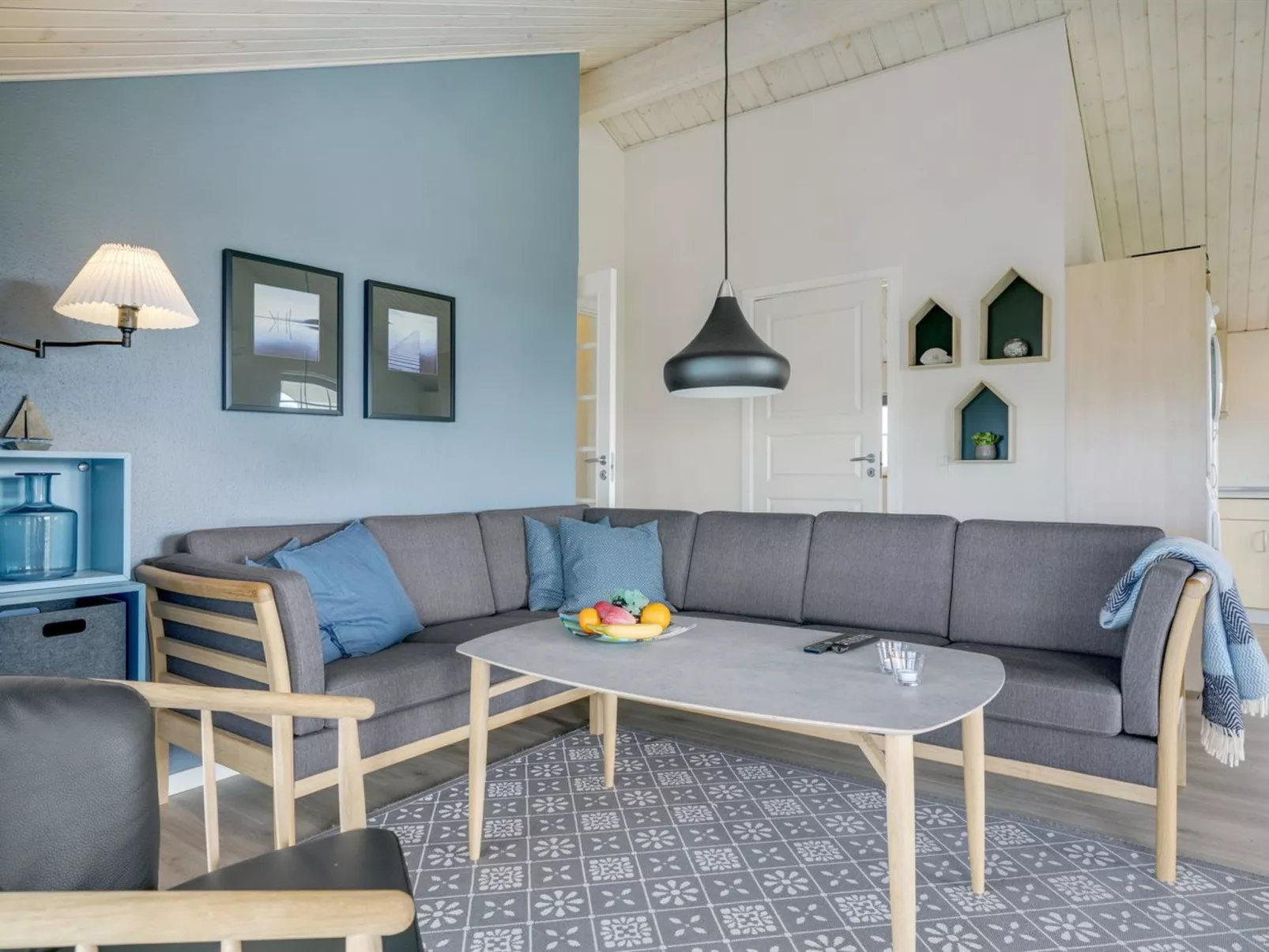 "Mieka" - 400m from the sea-Binnen