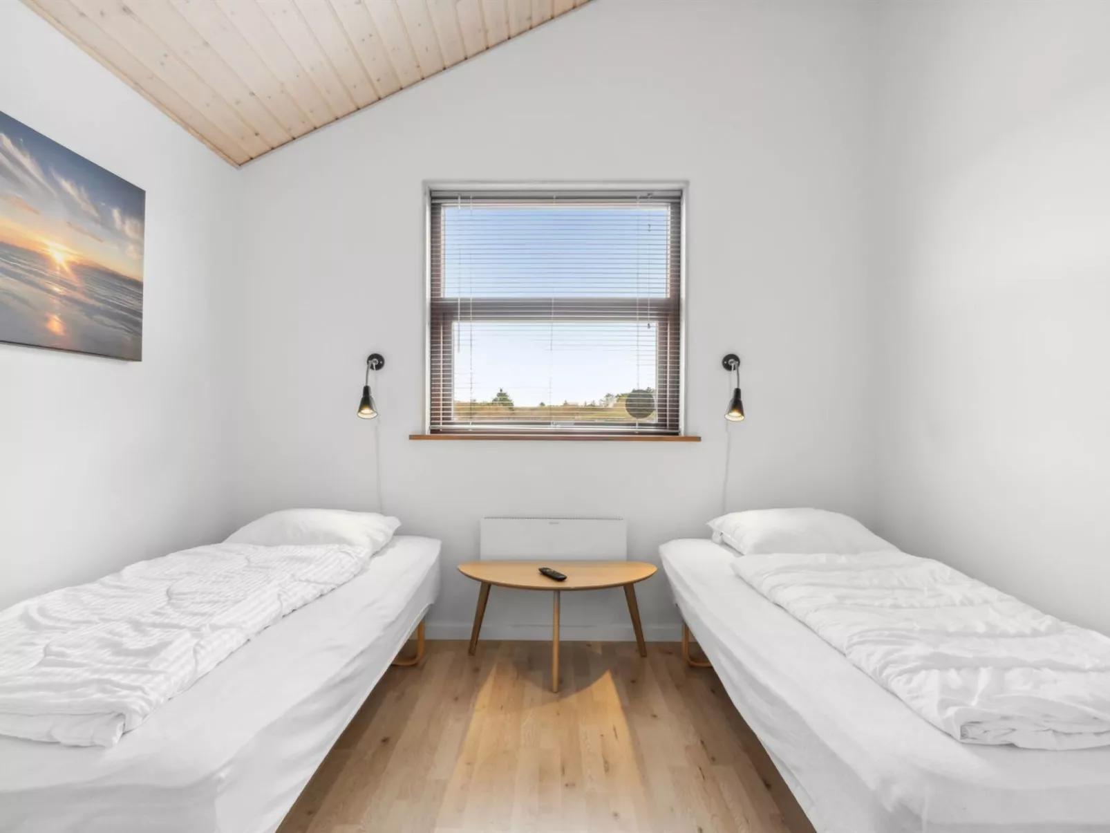 "Finna" - 1km from the sea-Binnen