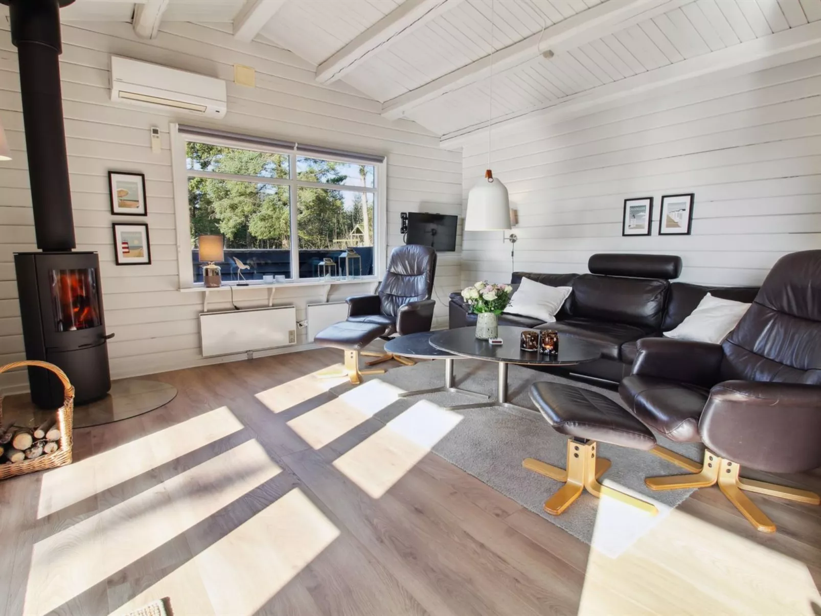 "Herborg" - 1km from the sea-Binnen