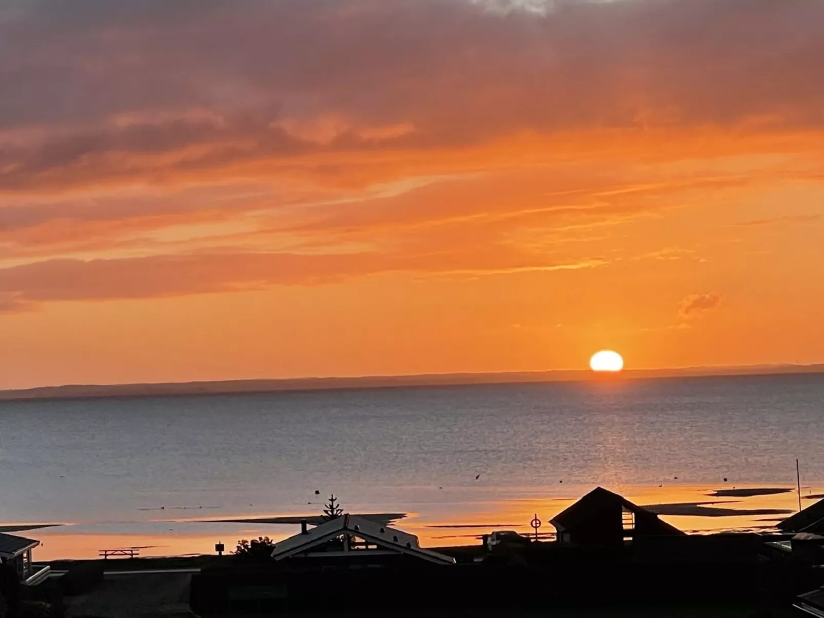 "Ebbeline" - 150m from the sea-Buiten