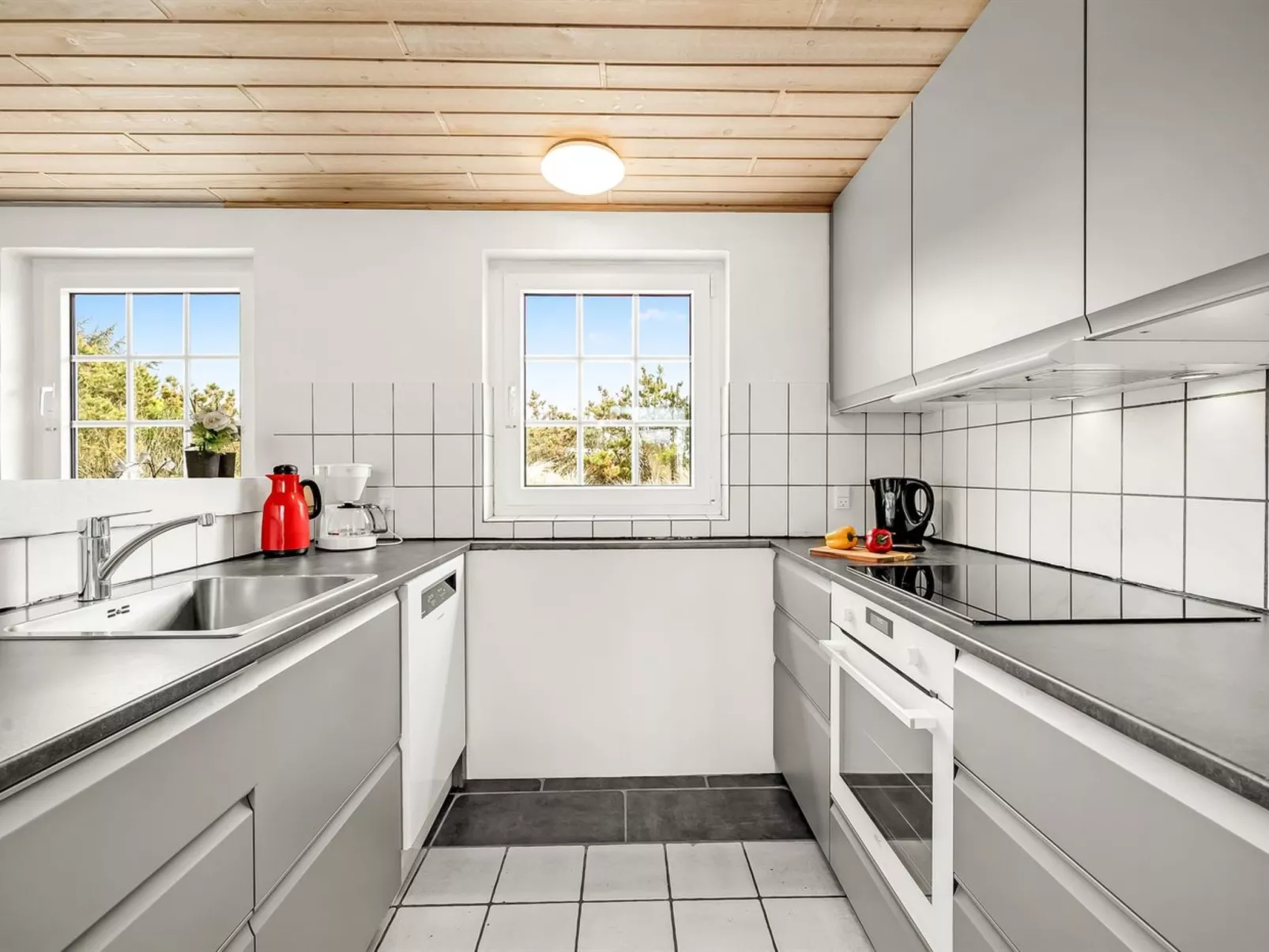 "Edlef" - 800m from the sea-Binnen