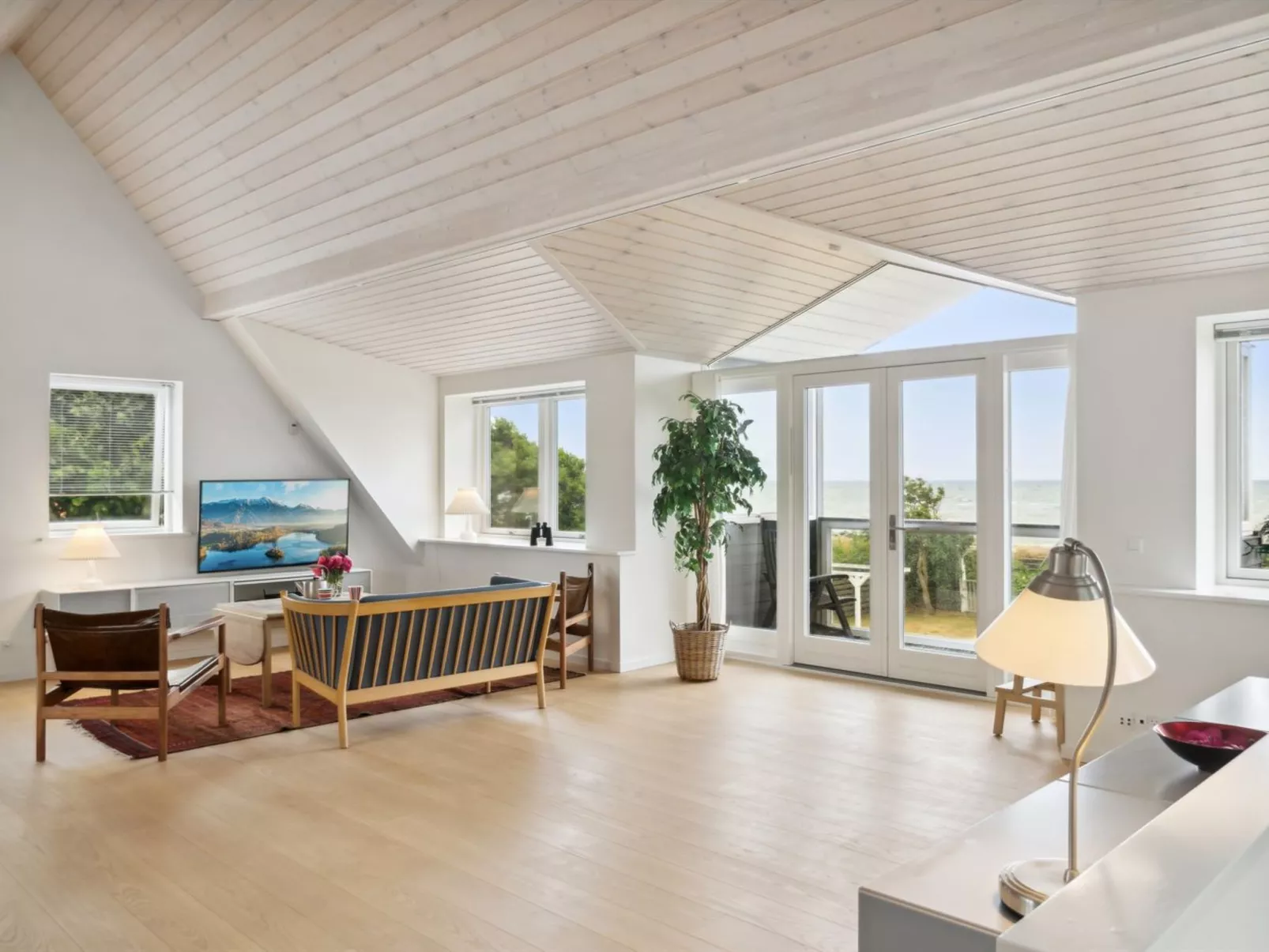 "Esme" - 30m from the sea-Binnen