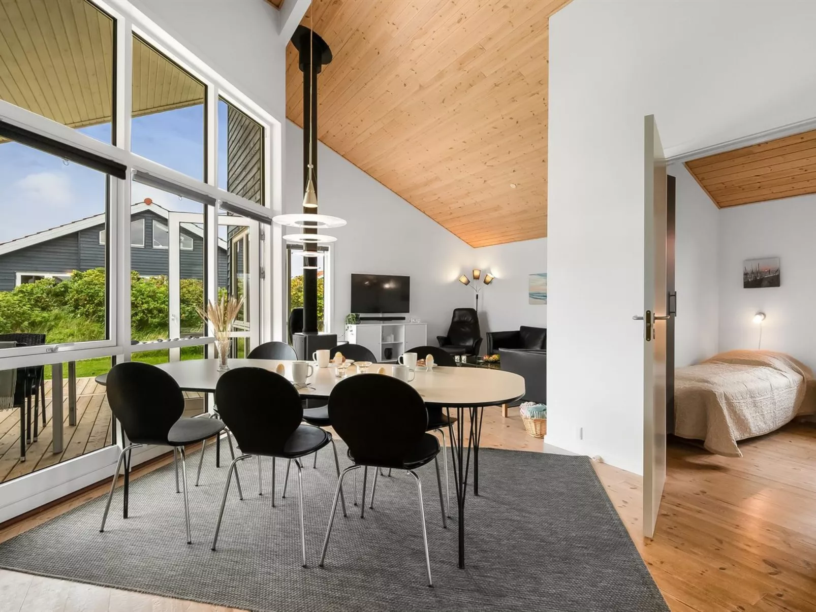 "Sylwia" -  from the sea-Binnen